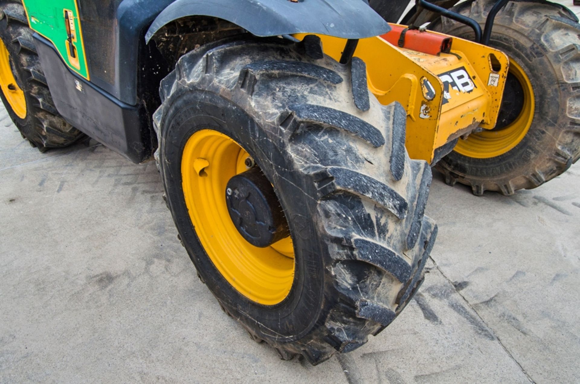 JCB 531-70 T4i IIIB 7 metre telescopic handler Year: 2015 S/N: 2347832 Recorded Hours: 2816 A668970 - Image 14 of 24