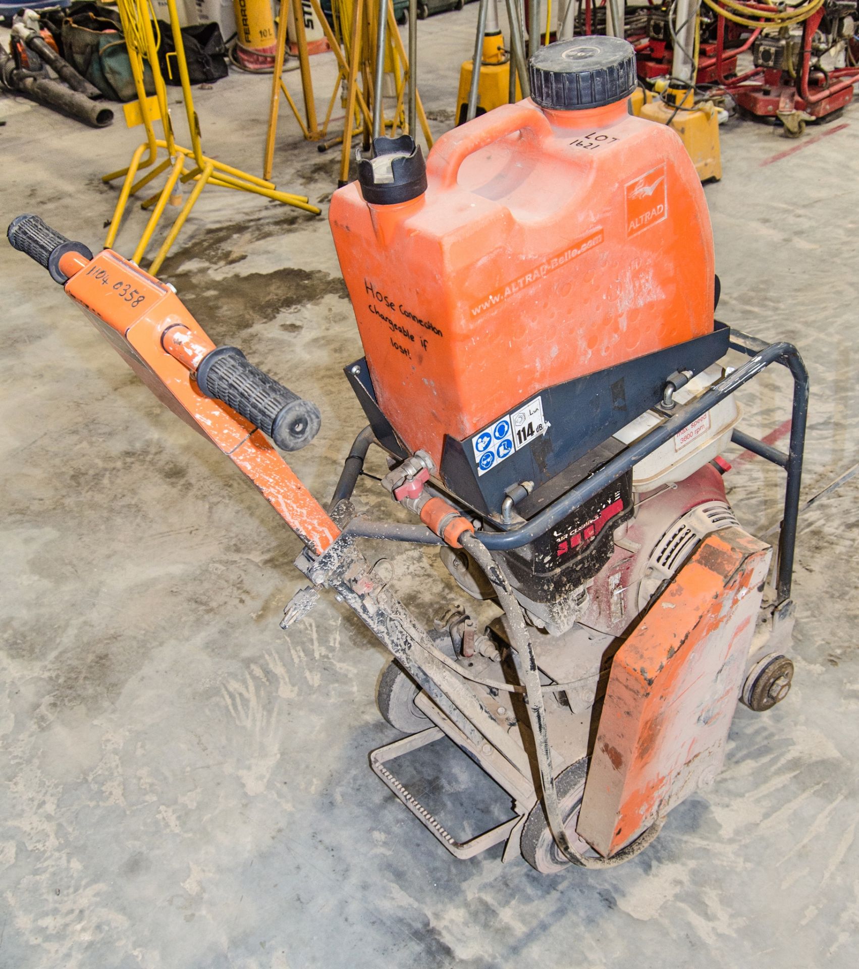 Altrad Belle Compact 350X petrol driven road saw 11040358 - Image 2 of 3