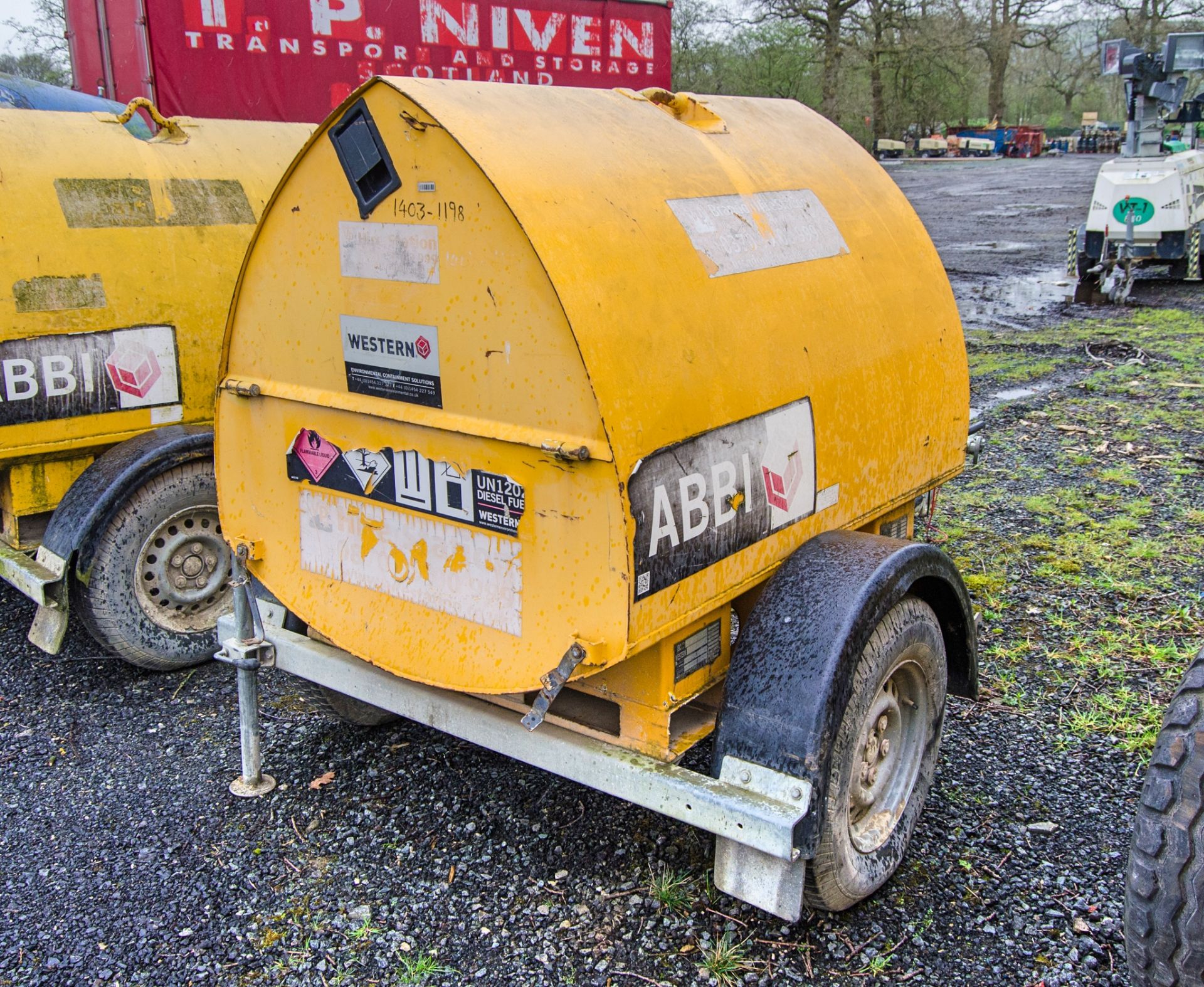 Western Abbi 950 litre fast tow bunded fuel bowser c/w manual pump, delivery hose & nozzle 14031198 - Image 3 of 7