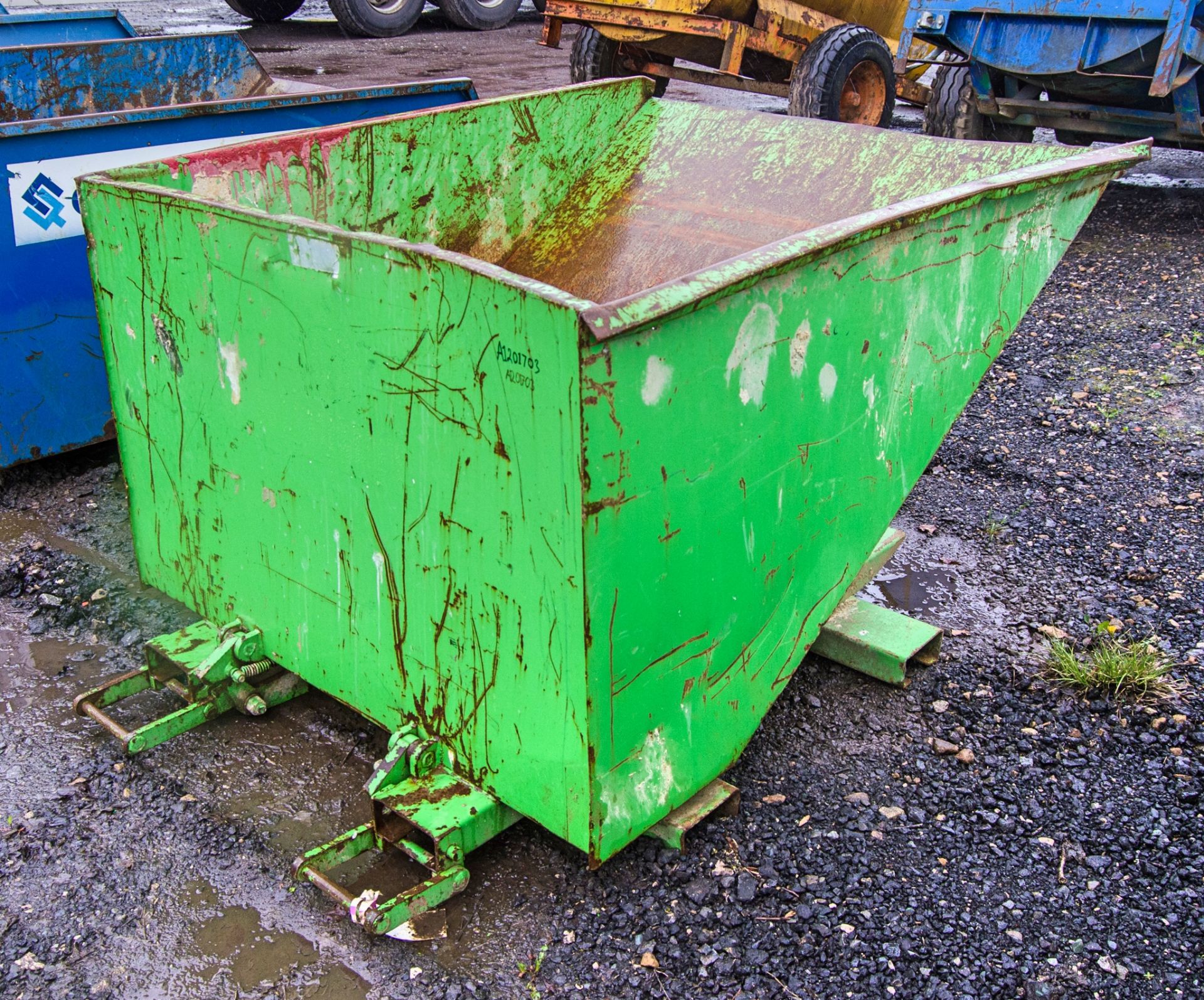 Invicta steel tipping skip A1201703 - Image 2 of 2