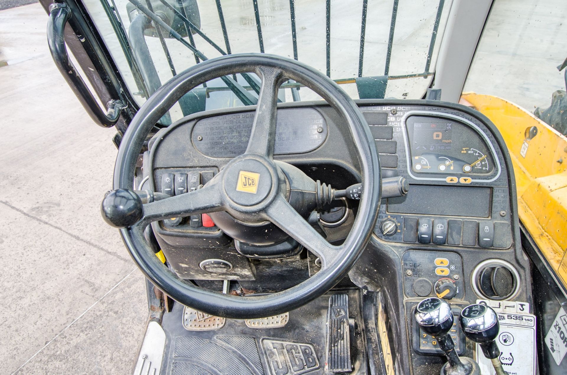 JCB 535-140 Hi-Viz T4i IIIB 14 metre telescopic handler Year: 2016 S/N: 2461386 Recorded Hours: 3648 - Bild 18 aus 24