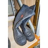 Pair of size 11 Vital steel toe cap wellington boots