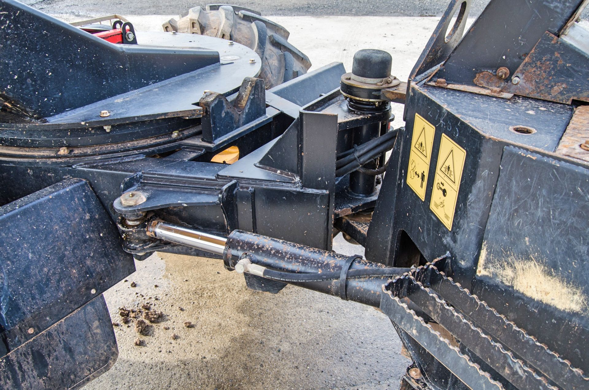 JCB 6 tonne swivel skip dumper Year: 2016 S/N: EGGRL9740 Recorded Hours: 1440 c/w V5C certificate - Image 12 of 24