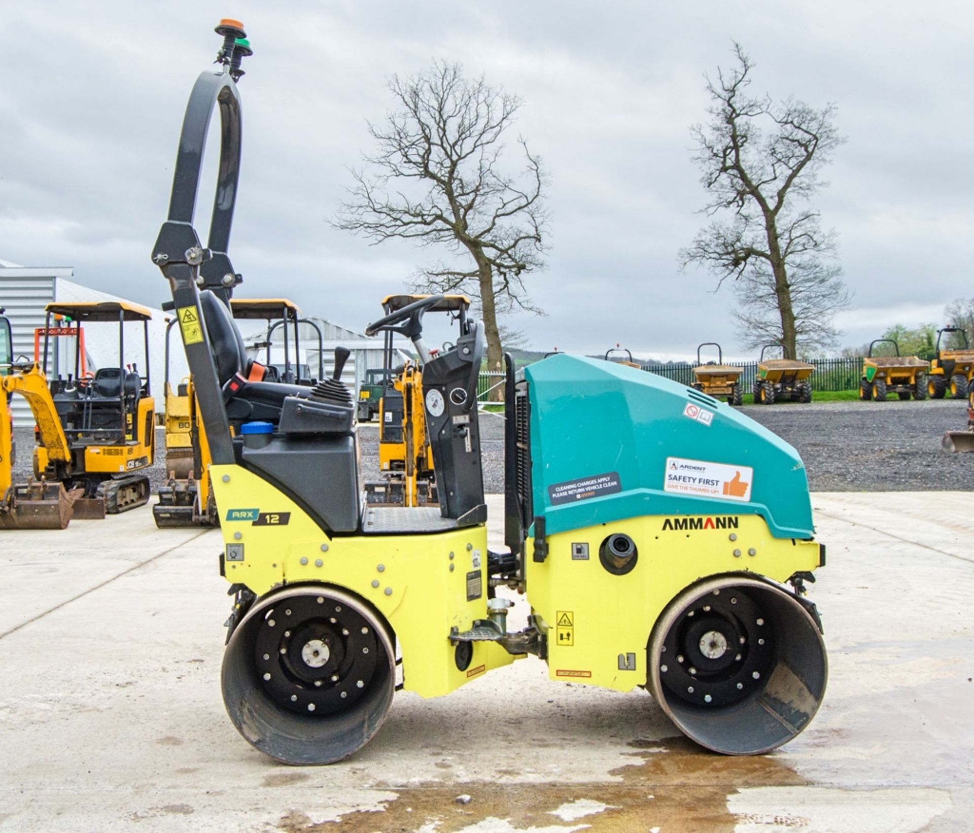 Ammann ARX12 double drum ride on roller Year: 2021 S/N: 3003619 Recorded Hours: 277 RTD080052 - Image 8 of 20