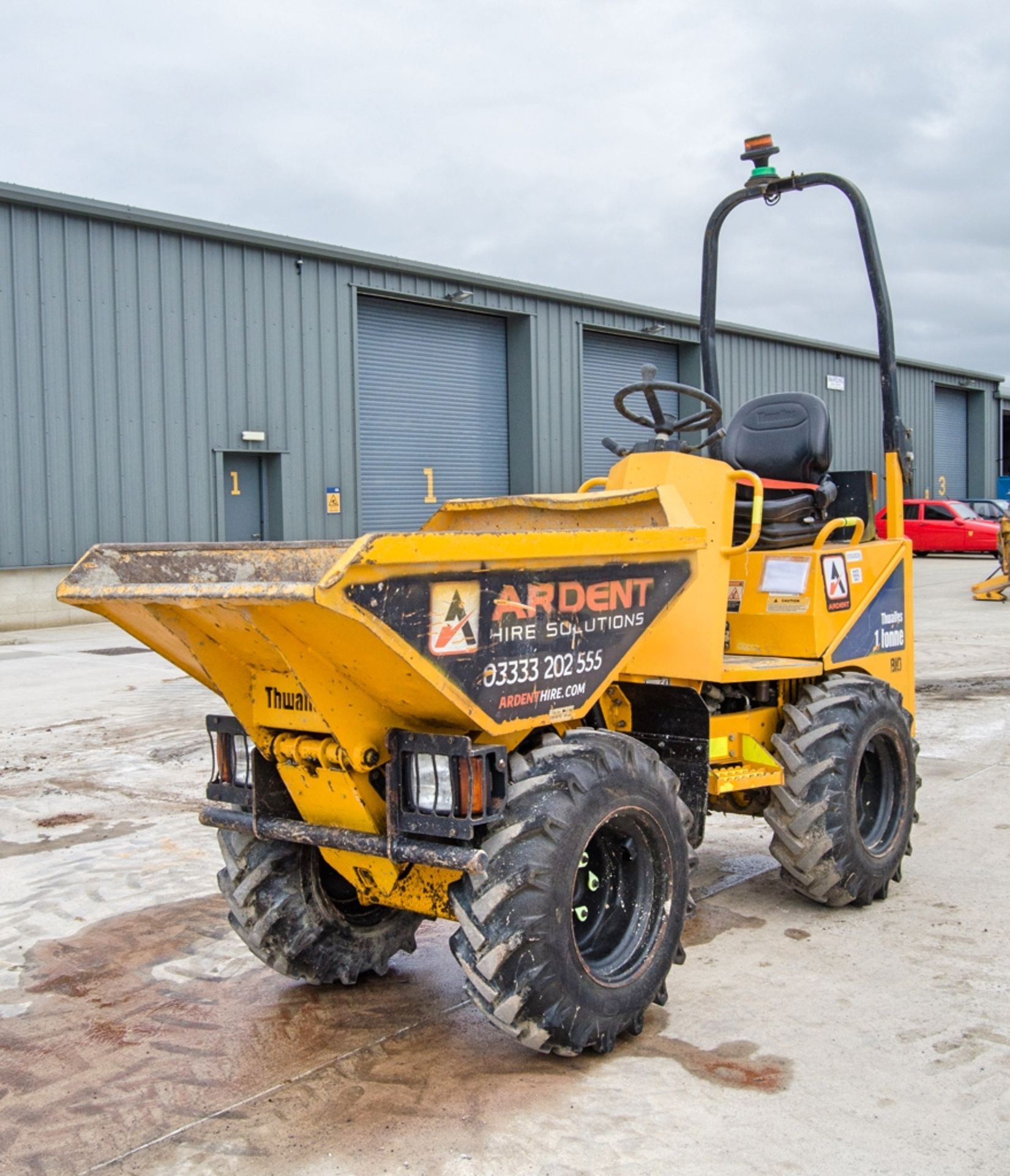 Thwaites 1 tonne hi-tip dumper Year: 2018 S/N: 817E1343 Recorded Hours: 1238 01DU0026