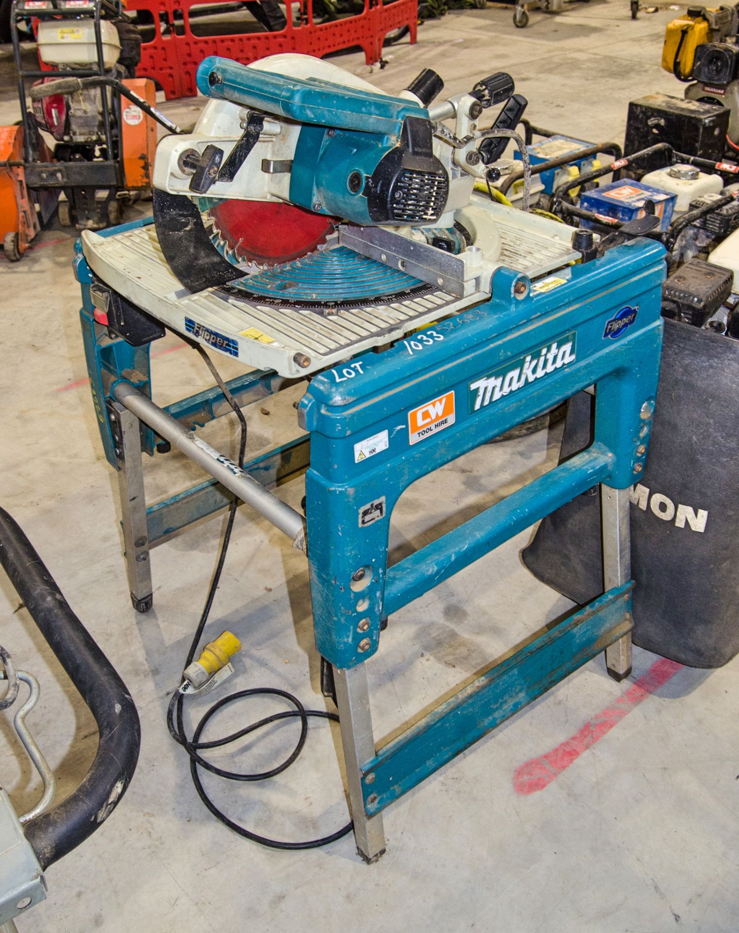 Makita LFT1000 Flipper 110v flip-over table saw 52683