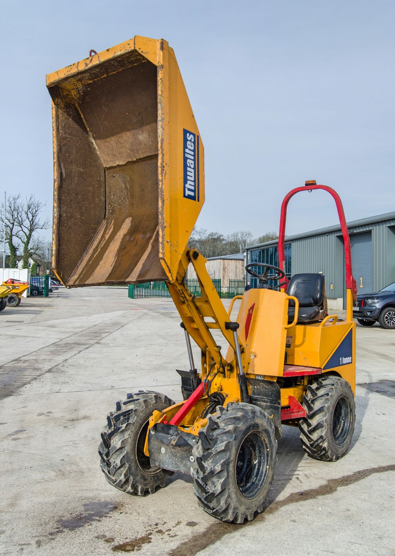 Thwaites 1 tonne hi-tip dumper Year: 2004 S/N: 402A5734 Recorded Hours: 2479 - Image 8 of 23