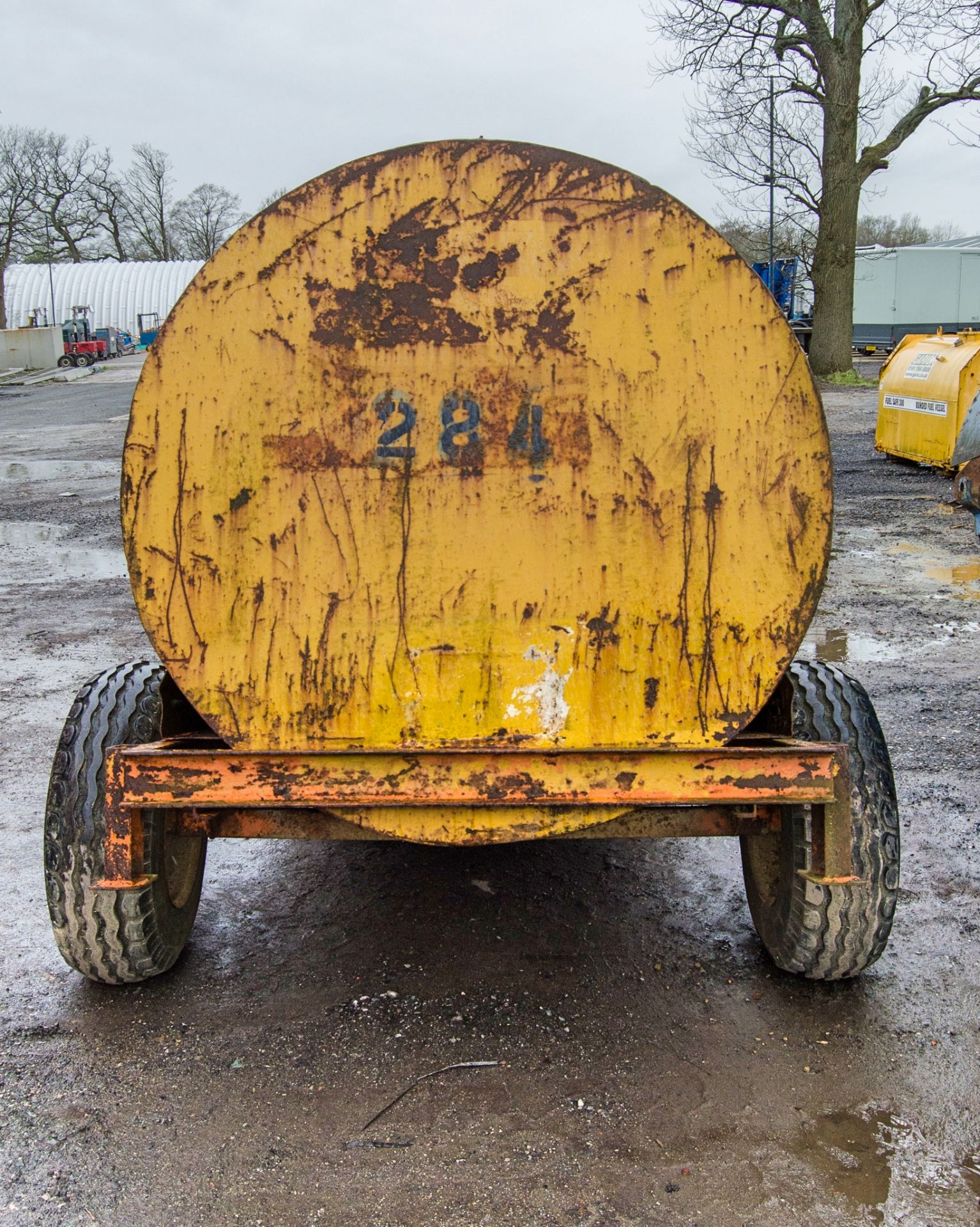 2000 litre site tow bunded fuel bowser c/w manual pump, delivery hose & nozzle 284 - Image 6 of 7