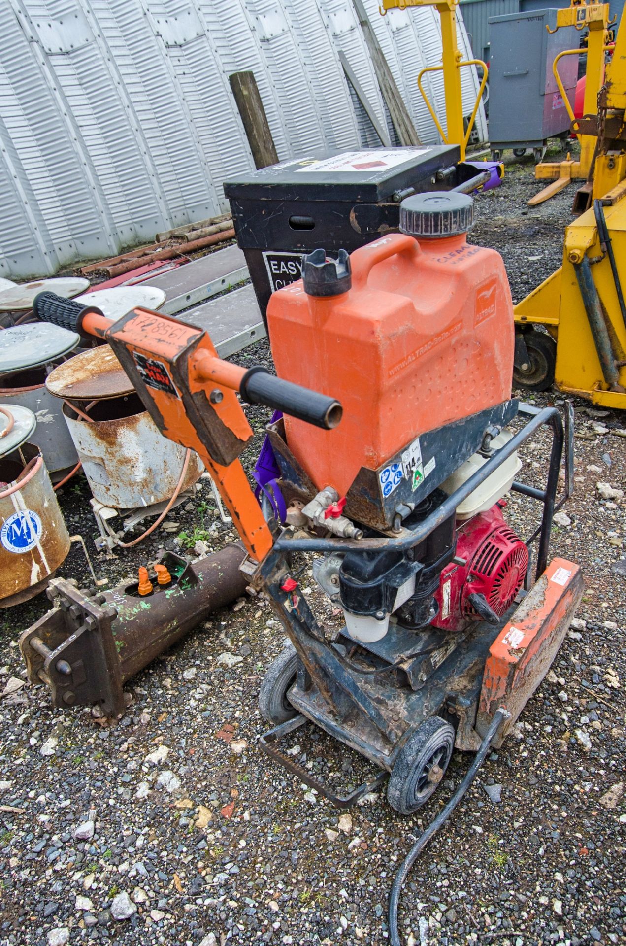 Altrad Belle Compact petrol driven road saw A728561 - Image 2 of 3