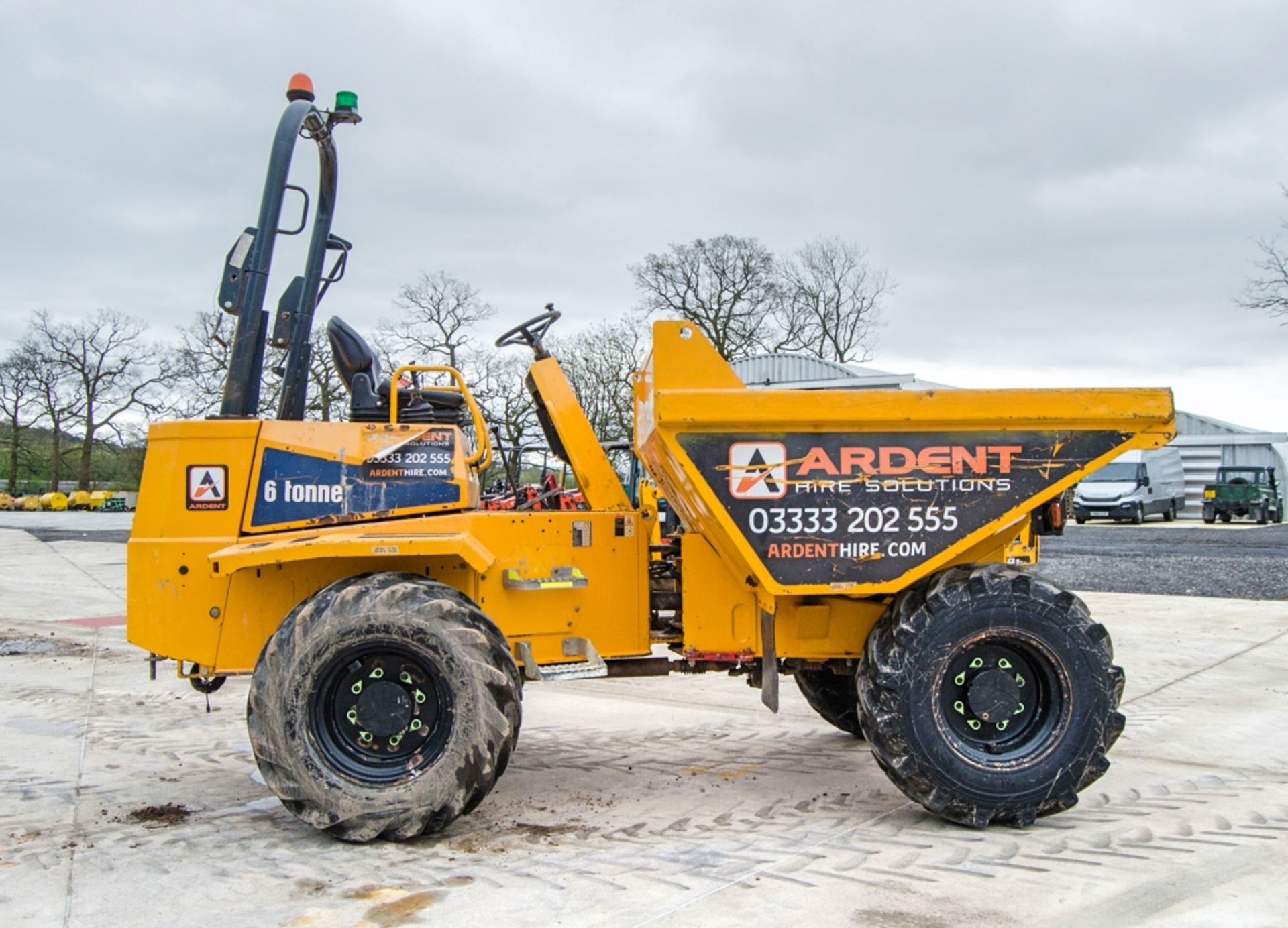 Thwaites 6 tonne straight skip dumper Year: 2017 S/N: 701D9924 Recorded Hours: 1214 06DU0032 - Image 8 of 23