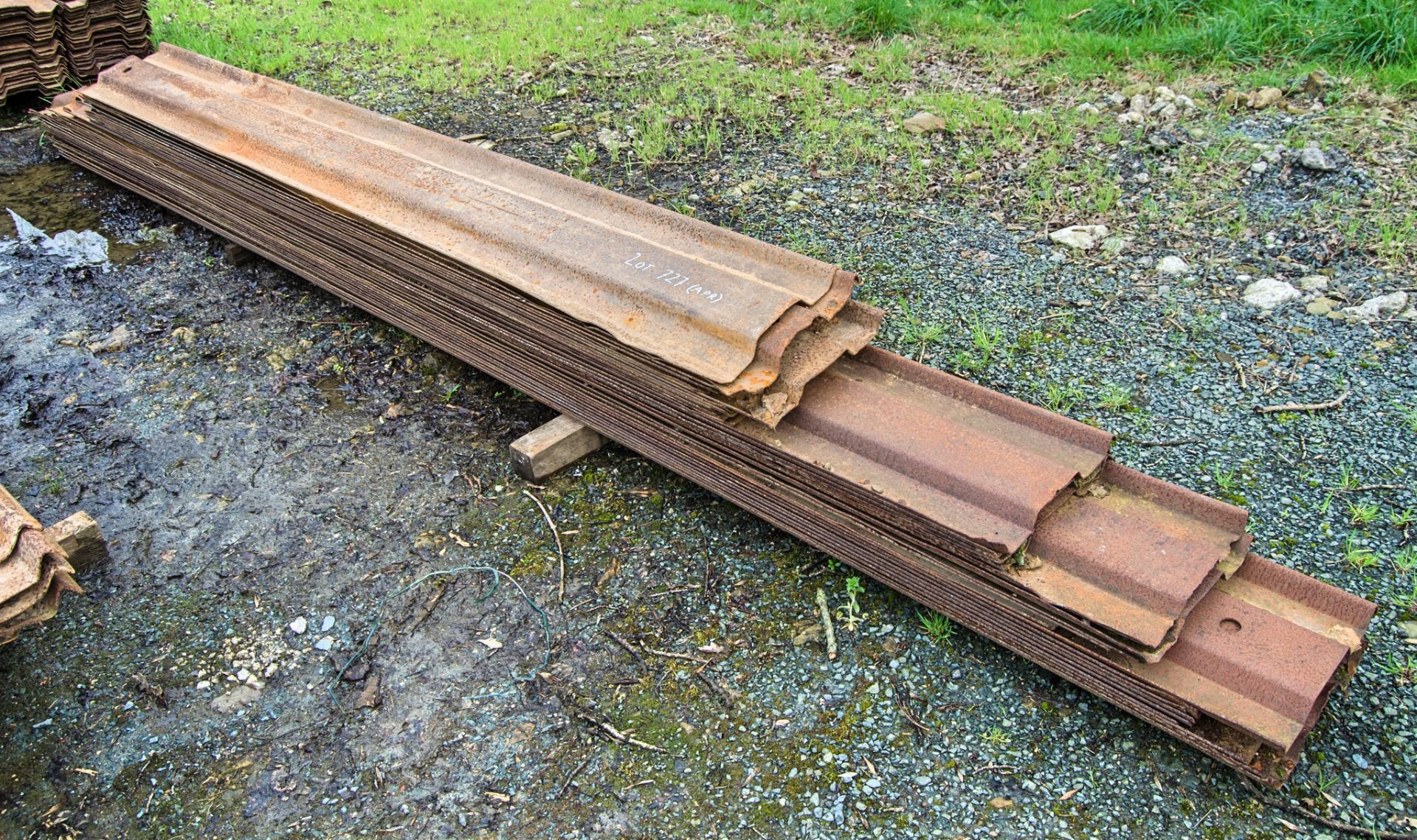 Stack of various length sheet piles