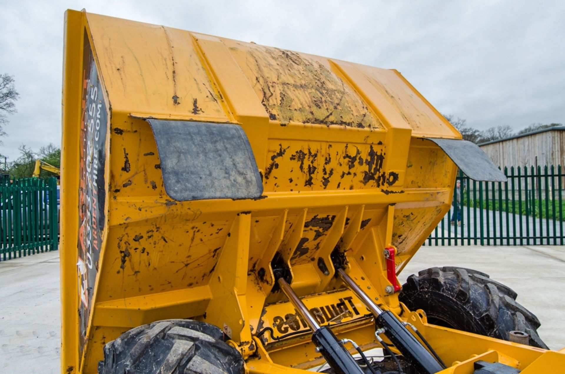 Thwaites 6 tonne straight skip dumper Year: 2017 S/N: 701D9924 Recorded Hours: 1214 06DU0032 - Image 11 of 23