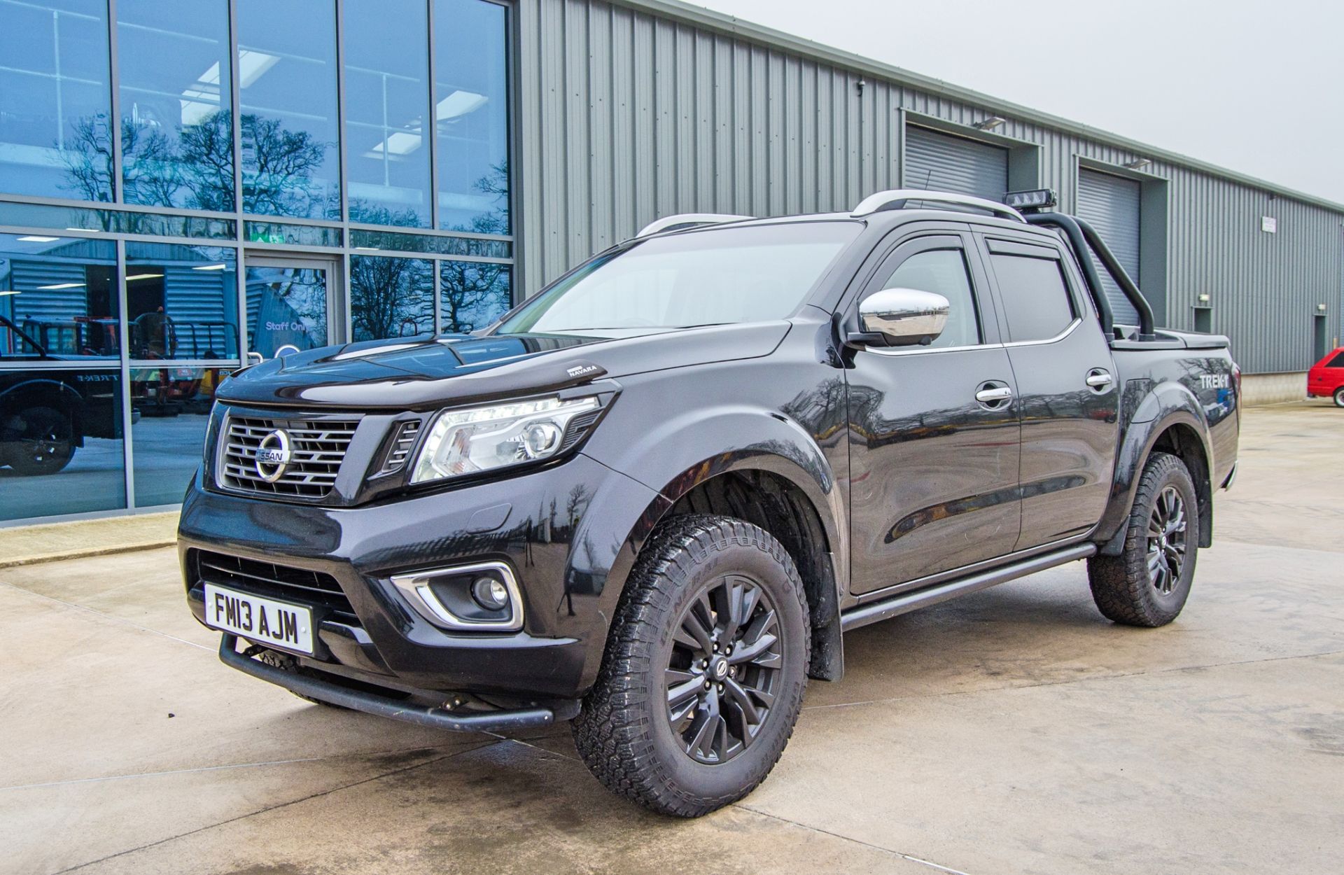 Nissan Navara Trek-1 DCi 2298cc automatic pick up Registration Number: AE67 SFU (Photographed