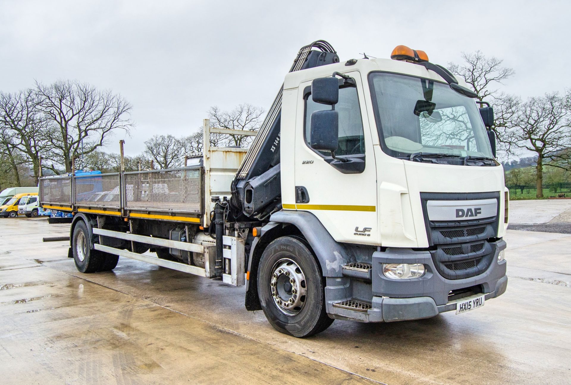 DAF LF220 4x2 18 tonne drop side crane lorry Registration Number: HX15 YRU Date of Registration: - Image 2 of 38