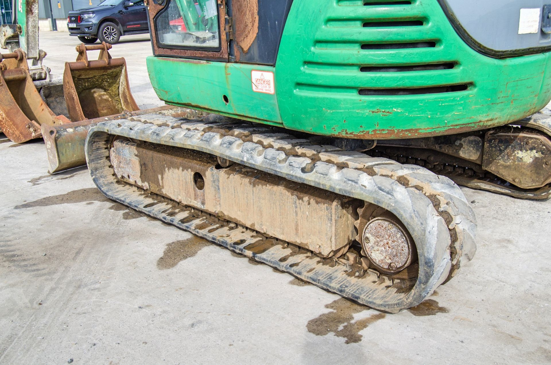 JCB 8052 5 tonne rubber tracked excavator Year: 2006 S/N: 1178225 Recorded Hours: 3203 blade, piped, - Image 11 of 24