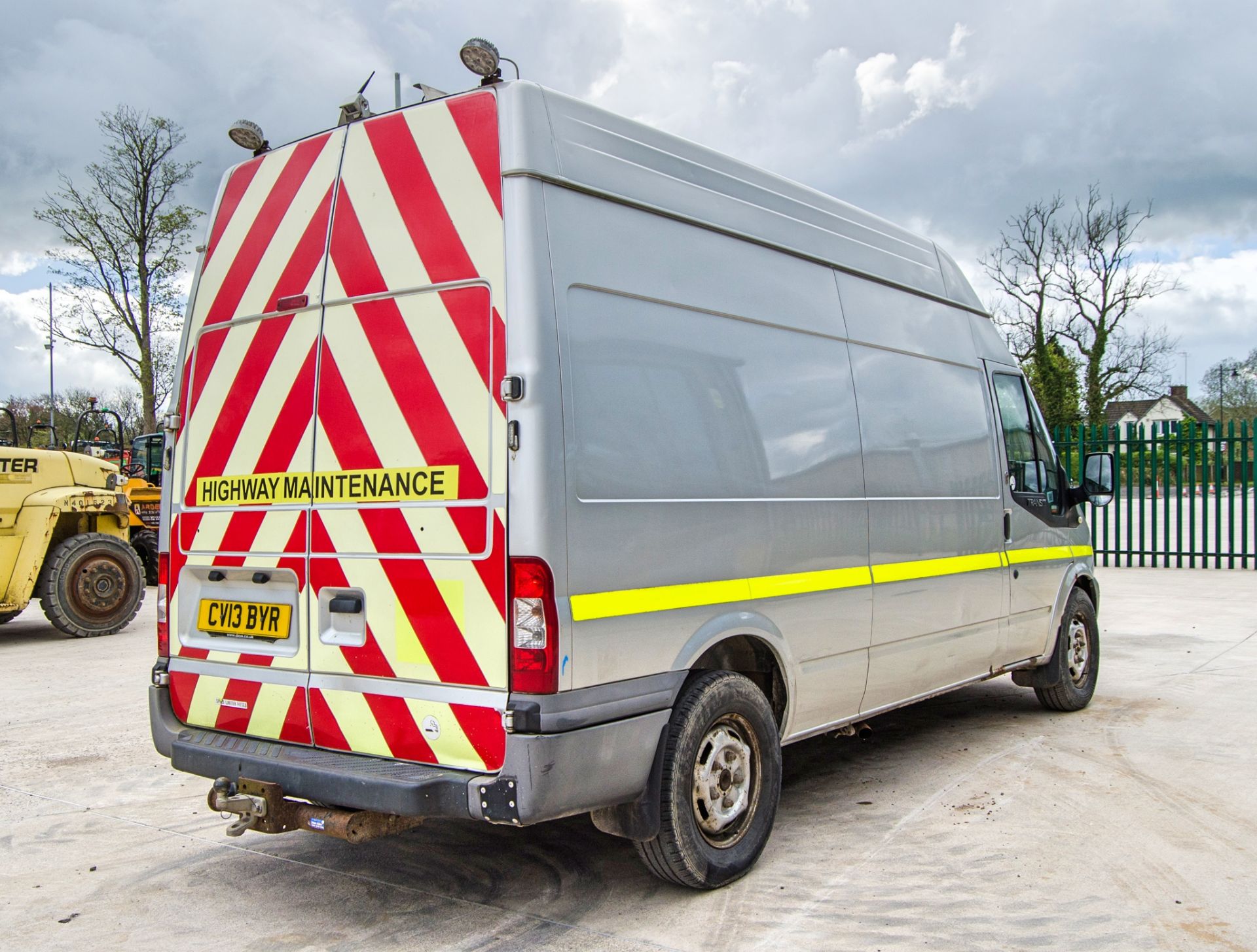 Ford Transit 125 T350 2198cc diesel RWD LWB 6 speed manual drain surveillance panel van Registration - Image 3 of 38