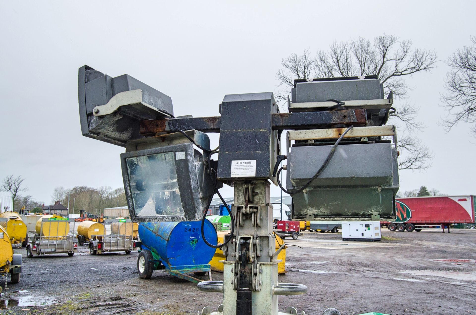 Generac VT1 diesel driven 4-head fast tow lighting tower Year: 2016 S/N: 1600290 Recorded Hours: 961 - Image 5 of 9