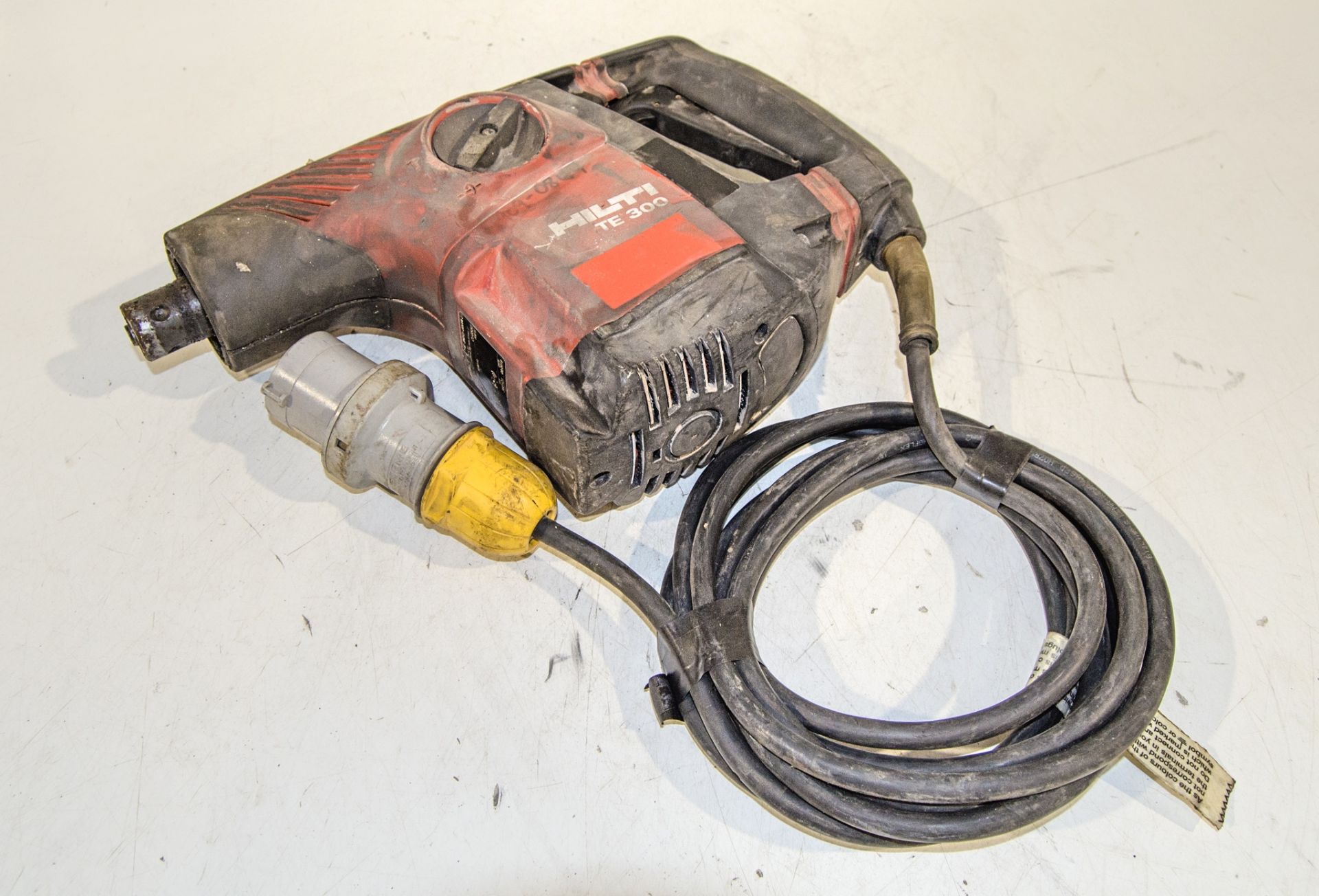 Hilti TE300 rotary hammer drill ** No chuck ** 19090844