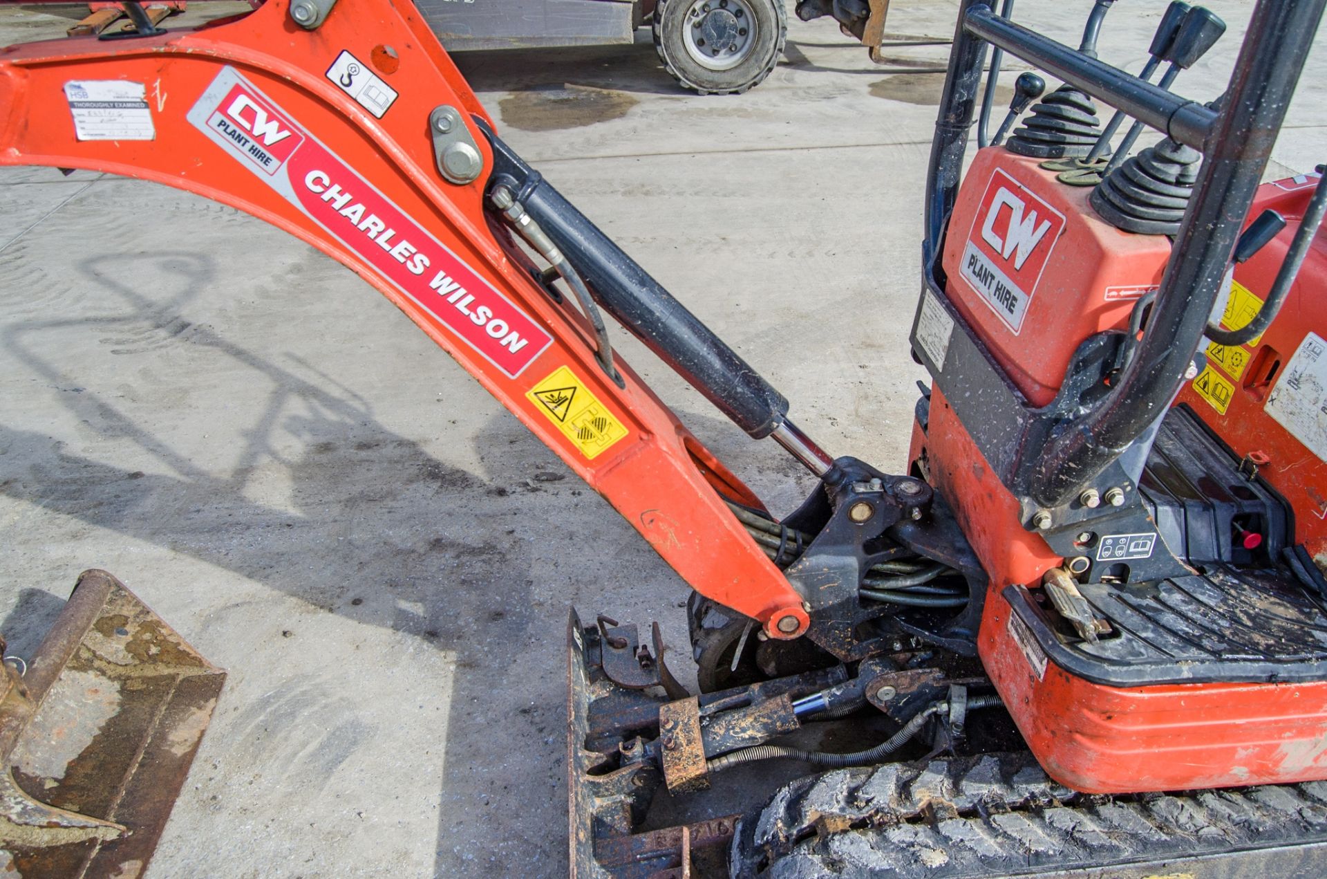 Kubota K008-3 0.8 tonne rubber tracked micro excavator Year:2018 S/N: 31312 Recorded Hours: 916 - Bild 17 aus 27