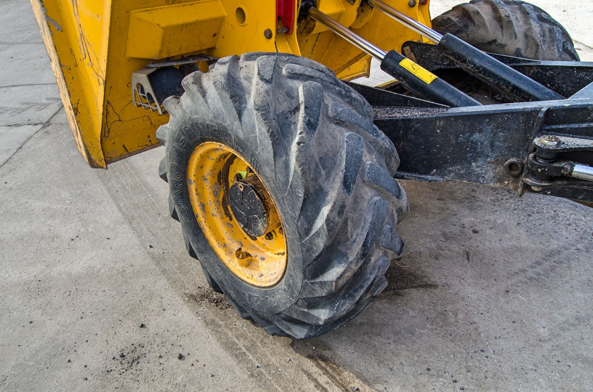 JCB 6 tonne straight skip dumper Year: 2016 S/N: EGGRK0309 Recorded Hours: 1383 A727185 - Image 13 of 23