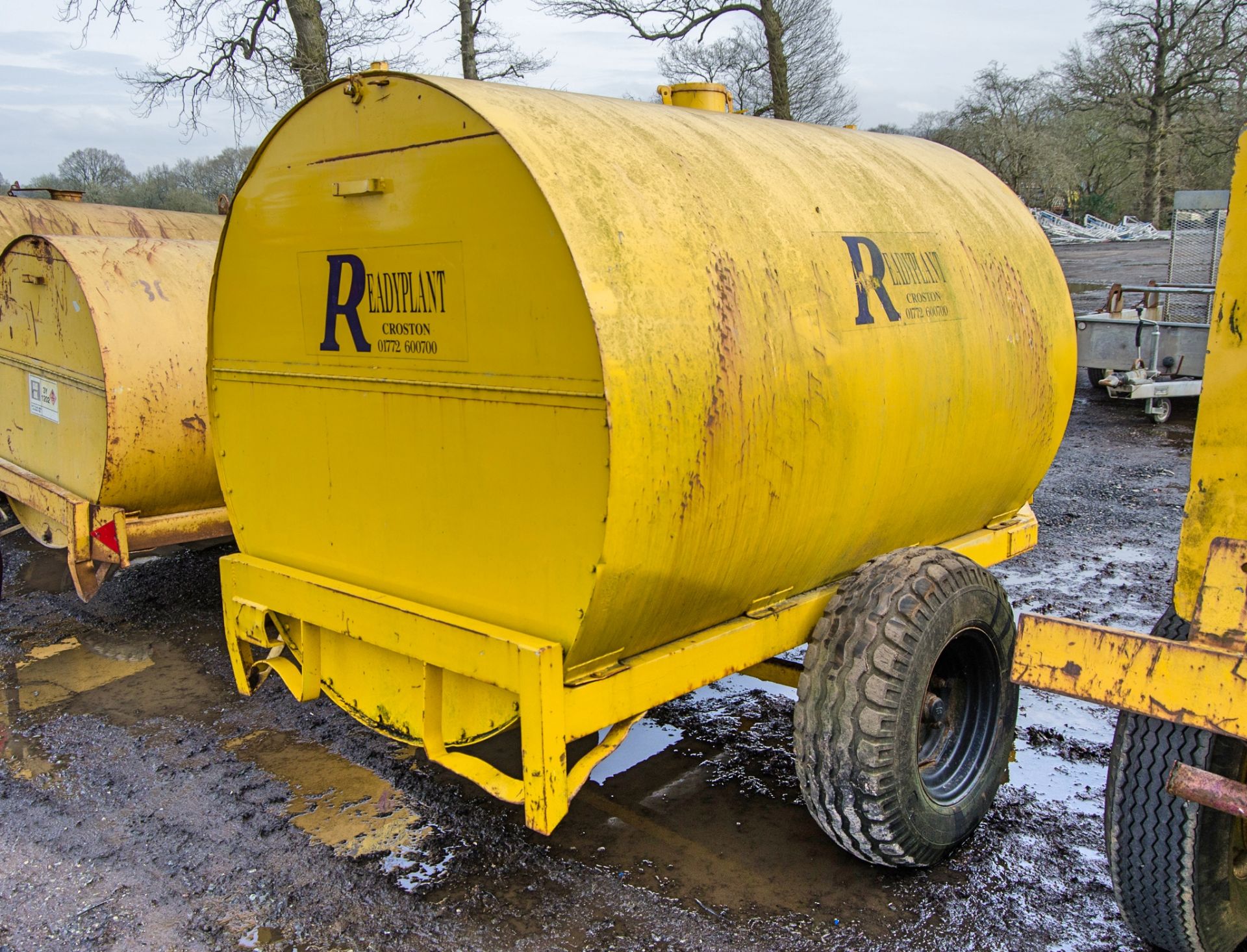 Single axle site tow mobile bunded fuel bowser c/w manual pump, delivery hose & nozzle P3615 ** No - Image 3 of 5