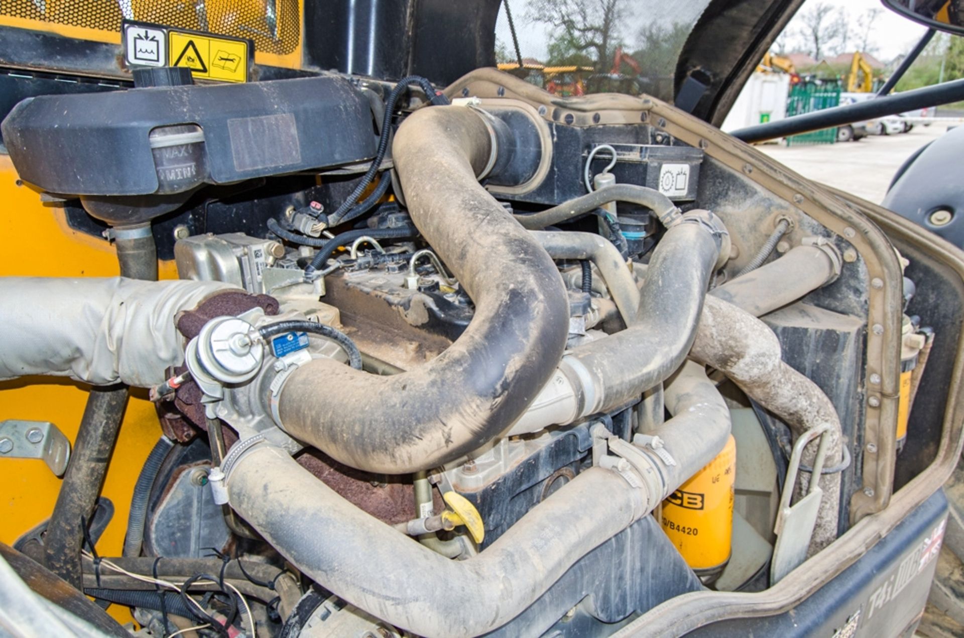 JCB 533-105 T4i IIIB 10.5 metre telescopic handler Year: 2015 S/N: 2349343 Recorded Hours: 3034 c/ - Image 22 of 24