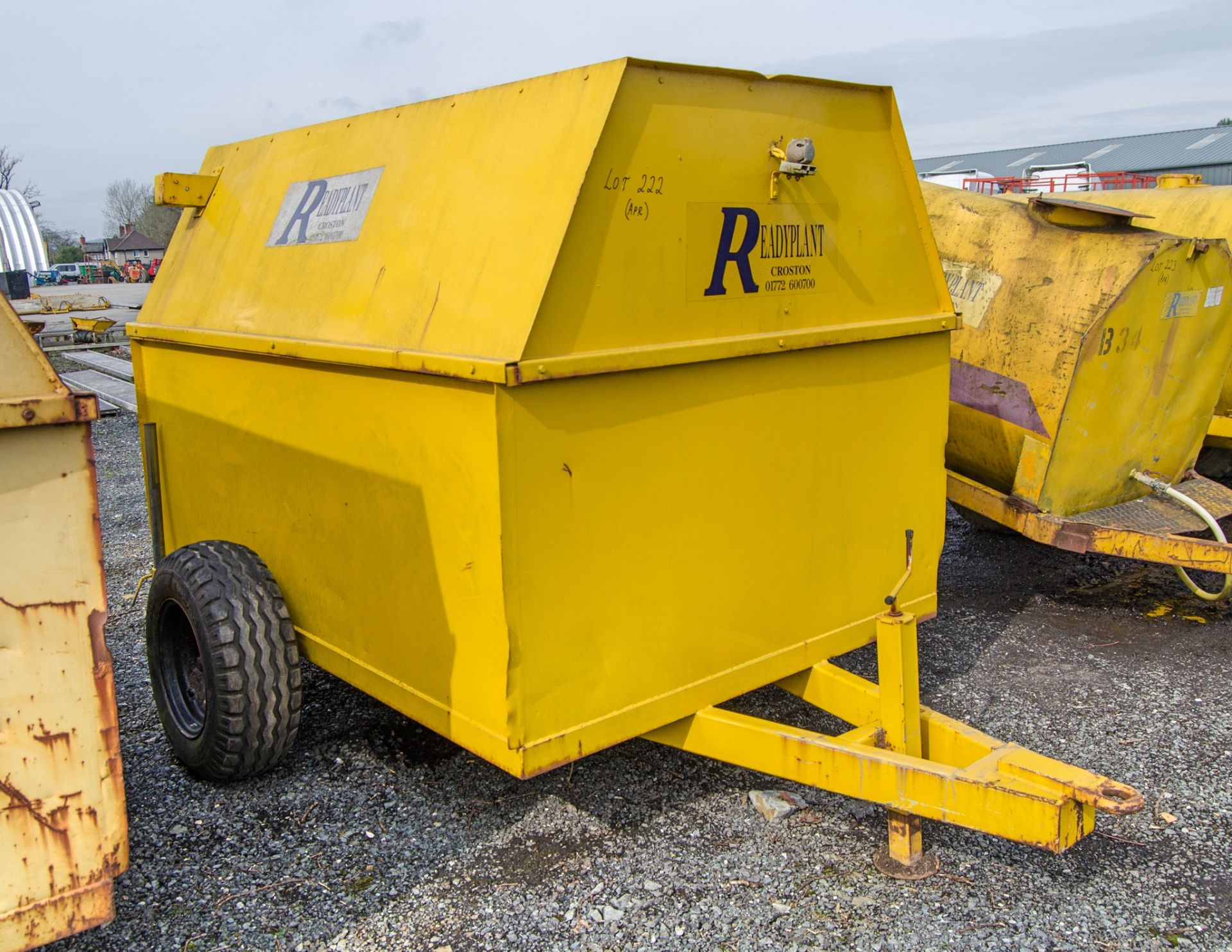 Single axle site tow mobile bunded fuel bowser c/w delivery hose & nozzle P1842 ** No pump ** ** - Image 2 of 5