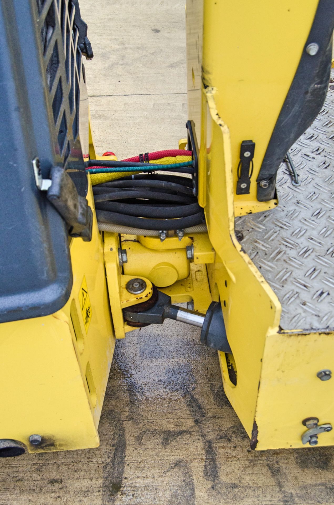 Bomag BW80 AD-5 double drum ride on roller Year: 2018 S/N: 2091011 Recorded Hours: 439 - Bild 13 aus 21