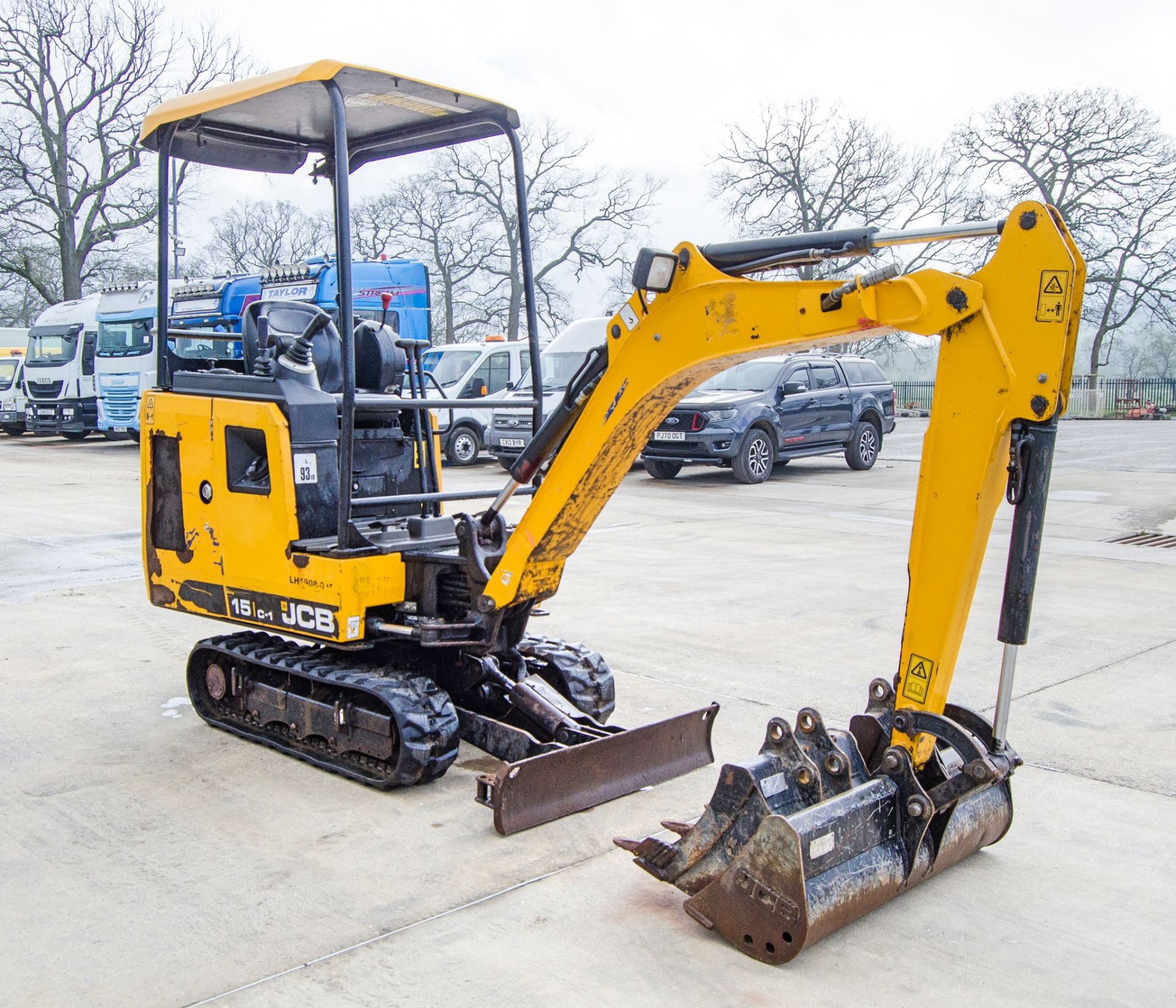 JCB 15C-1 1.5 tonne rubber tracked mini excavator Year: 2019 S/N: 2710395 Recorded Hours: 1300 - Image 2 of 24