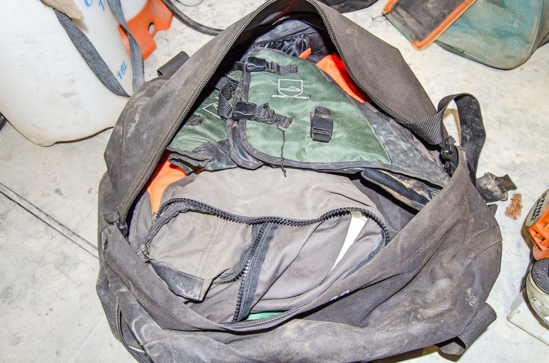 Bag of chainsaw personnel protection gear