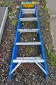 Clow 6 tread glass fibre framed step ladder A957632