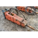 Indeco hydraulic breaker to suit excavator Pin diameter: 35mm Pin centres: 190mm Pin width: 140mm