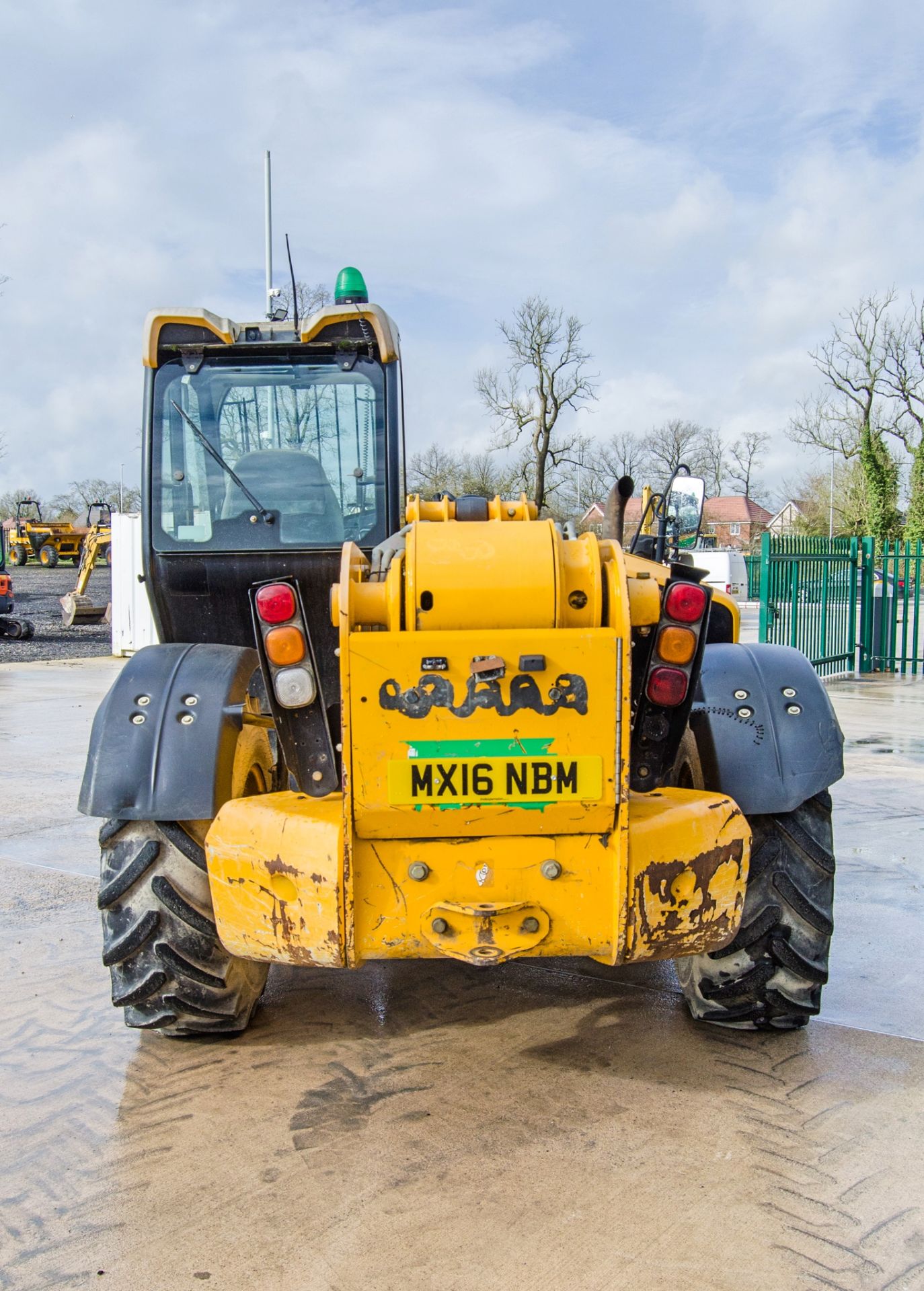 JCB 535-140 Hi-Viz T4i IIIB 14 metre telescopic handler Year: 2016 S/N: 2461310 Recorded Hours: 7688 - Bild 6 aus 27