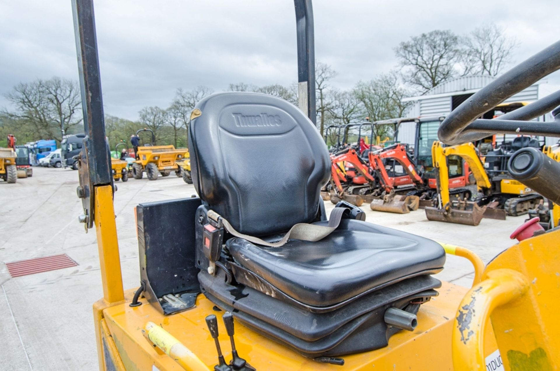 Thwaites 1 tonne hi-tip dumper Year: 2018 S/N: 1817E1426 Recorded Hours: 1182 01DU0042 - Image 18 of 23