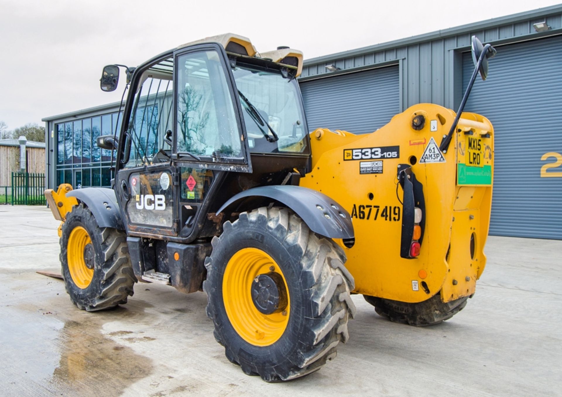 JCB 533-105 T4i IIIB 10.5 metre telescopic handler Year: 2015 S/N: 2349343 Recorded Hours: 3034 c/ - Image 4 of 24