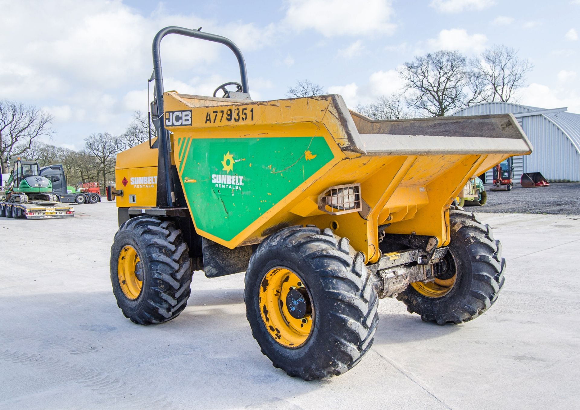 JCB 9 tonne straight skip dumper Year: 2017 S/N: EHHRM3137 Recorded Hours: 1672 A779351 - Bild 2 aus 22