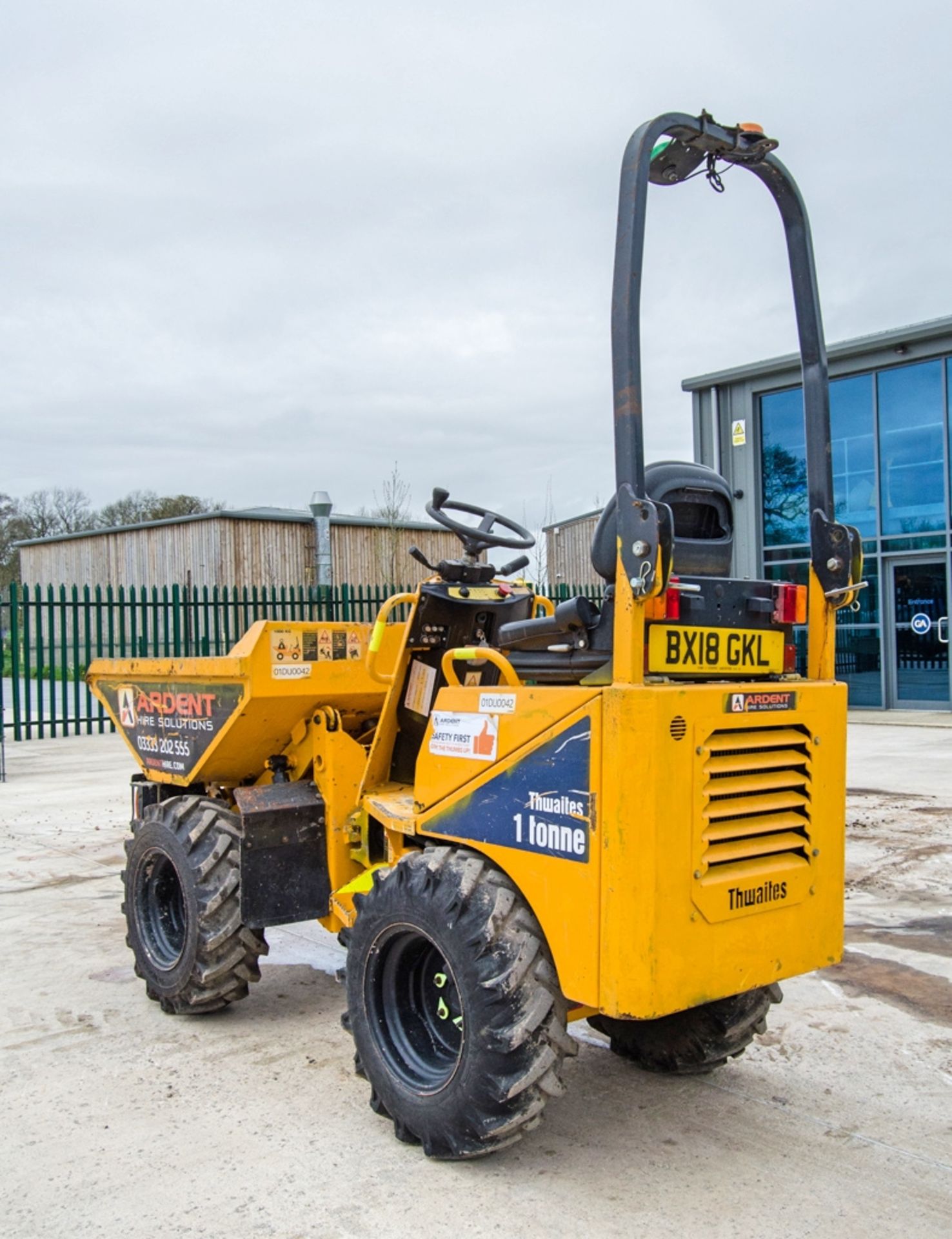 Thwaites 1 tonne hi-tip dumper Year: 2018 S/N: 1817E1426 Recorded Hours: 1182 01DU0042 - Image 4 of 23