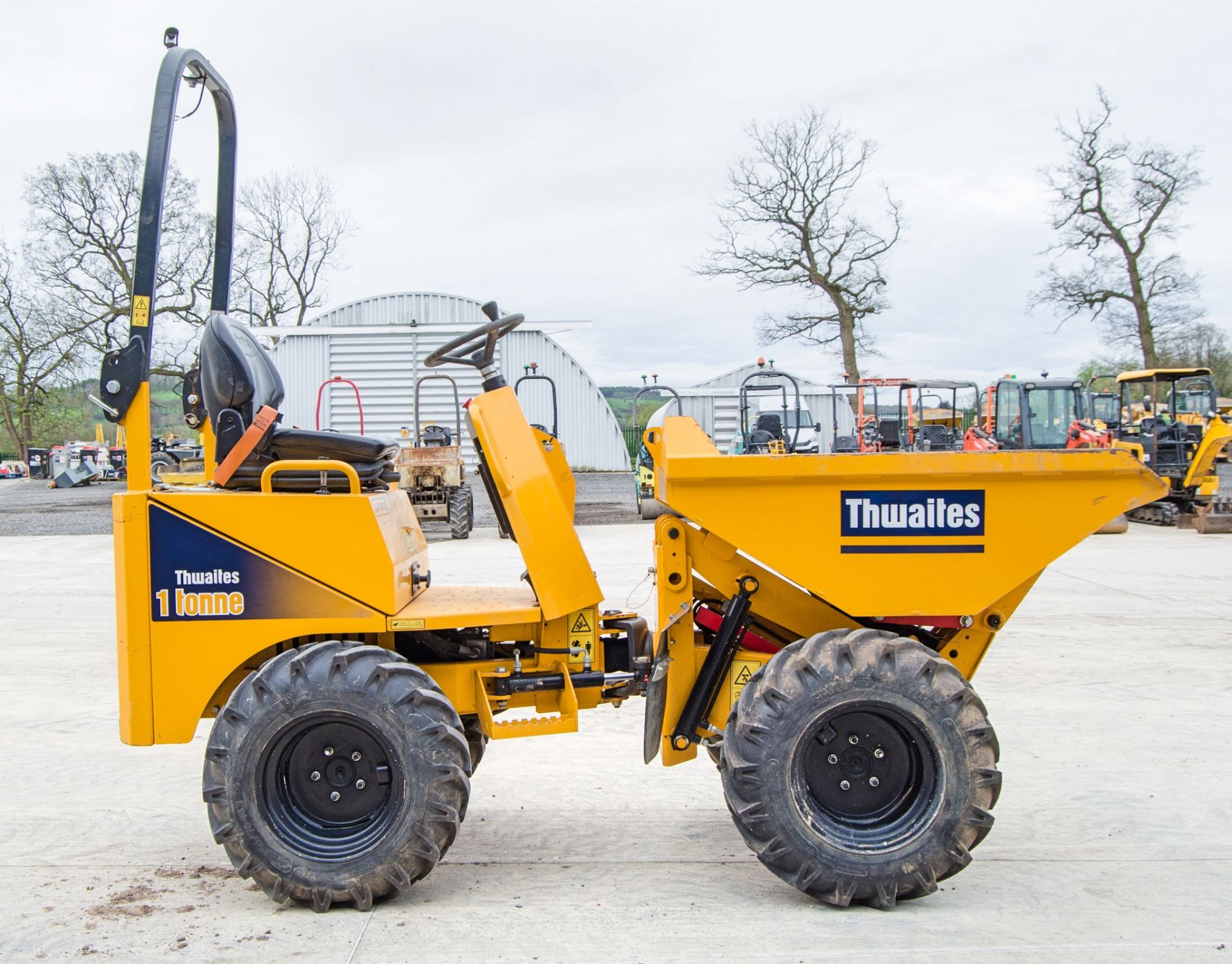 Thwaites 1 tonne hi-tip dumper Year: 2021 S/N: 2101F4144 Recorded Hours: 327 2104TWT905 - Image 7 of 23