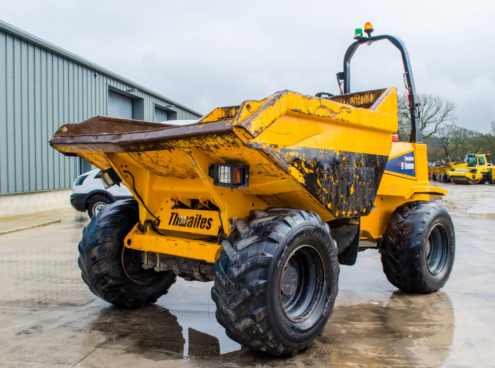 Thwaites 9 tonne straight skip dumper  Year: 2018 S/N: 806E3954 Recorded Hours: 2039 c/w V5C