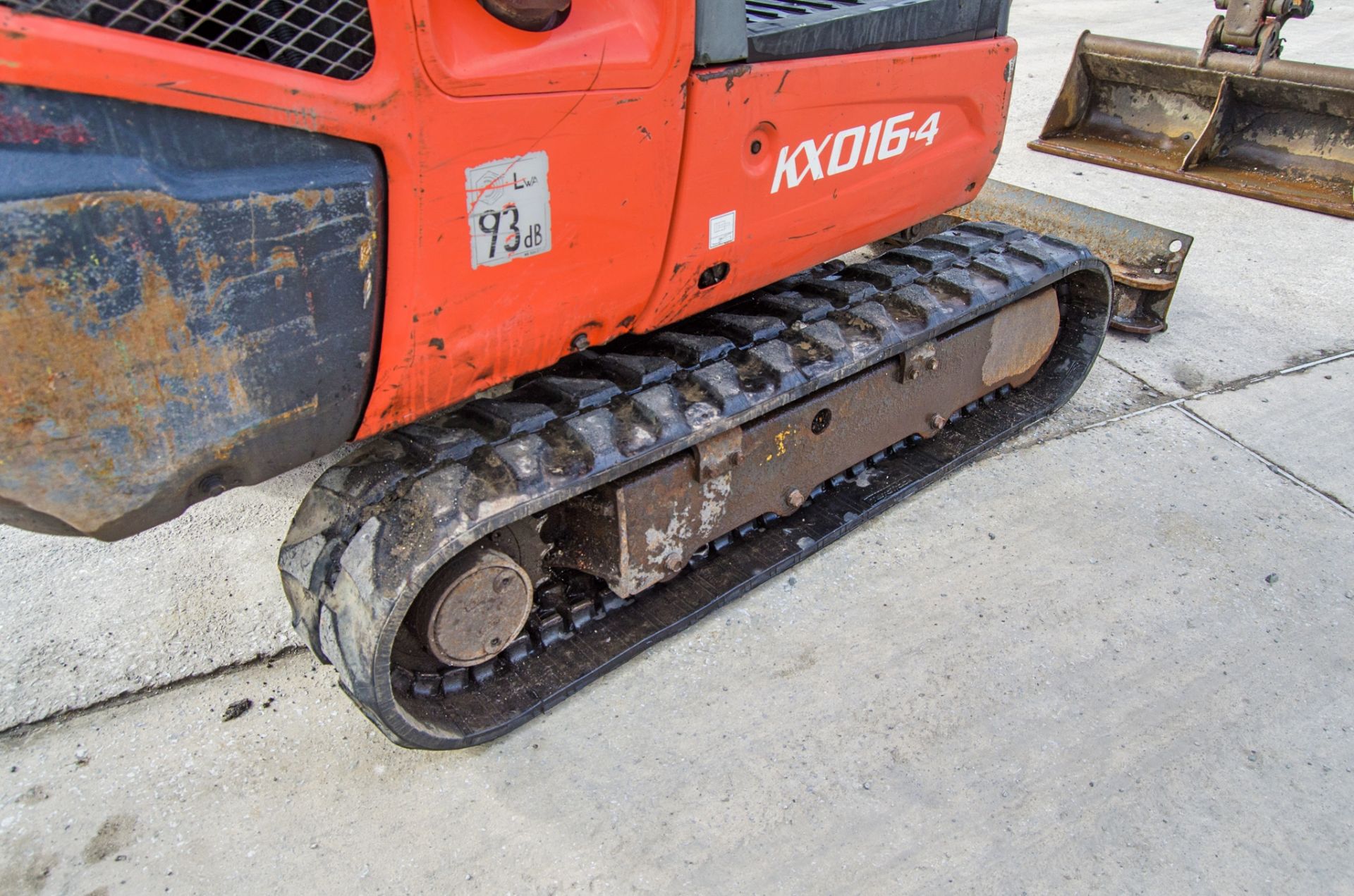 Kubota KX016-4 1.6 tonne rubber tracked mini excavator Year: 2016 S/N: 60063 Recorded Hours: 2880 - Image 9 of 27