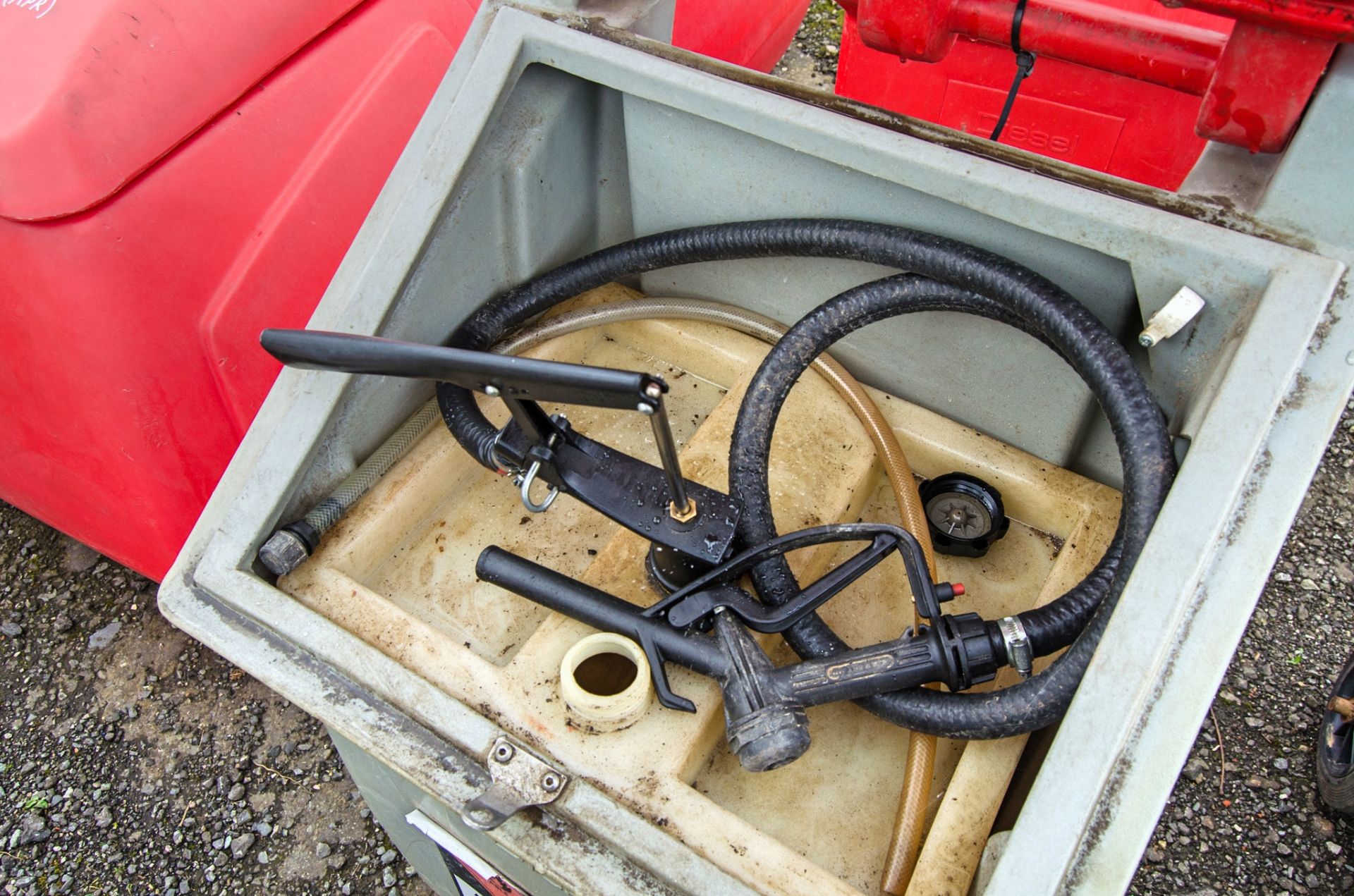 Western Kaddi 100 litre bunded fuel bowser c/w manual pump, delivery hose & nozzle 16110716 - Image 2 of 2