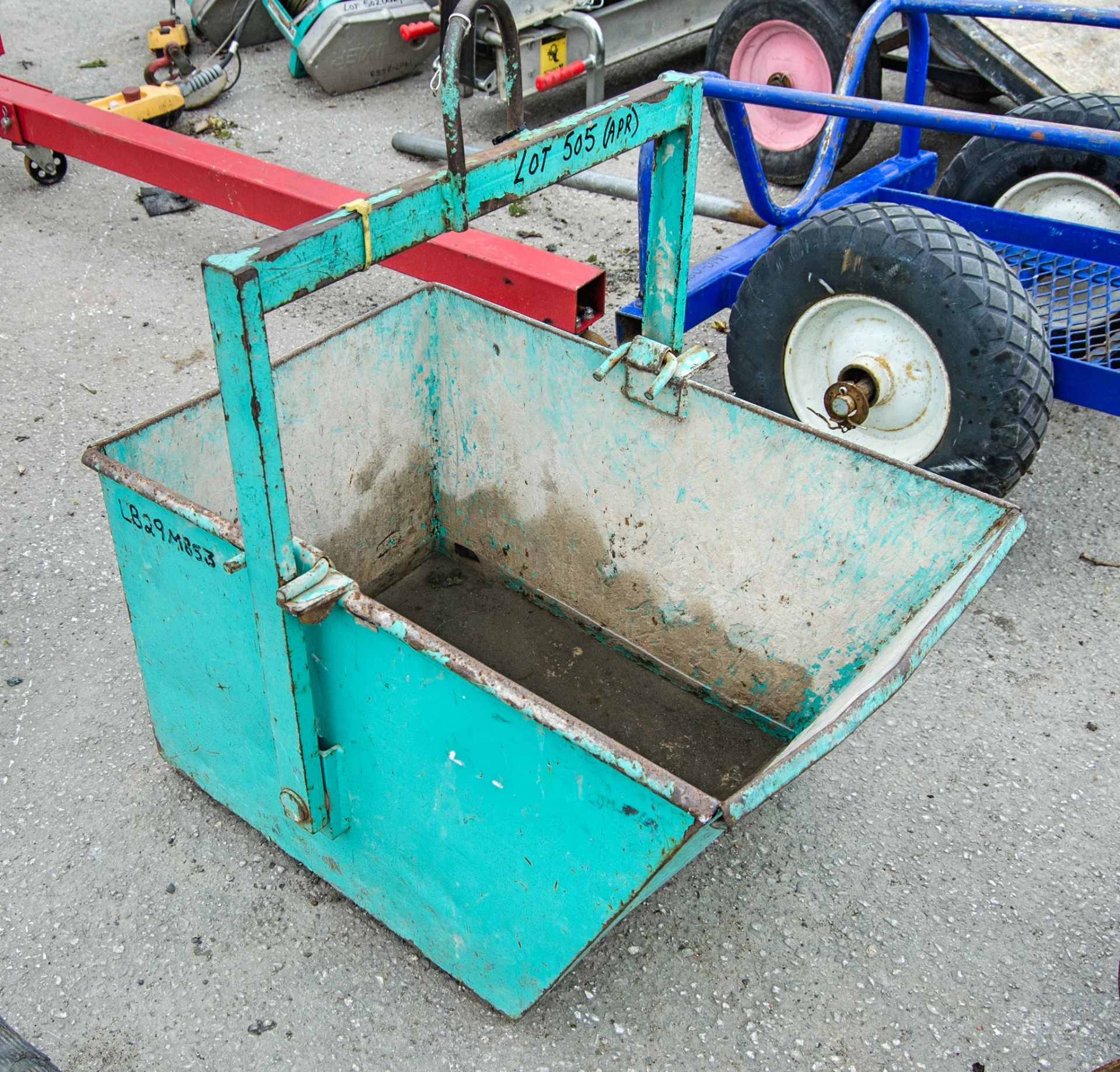 Mini crane skip LB29MB53