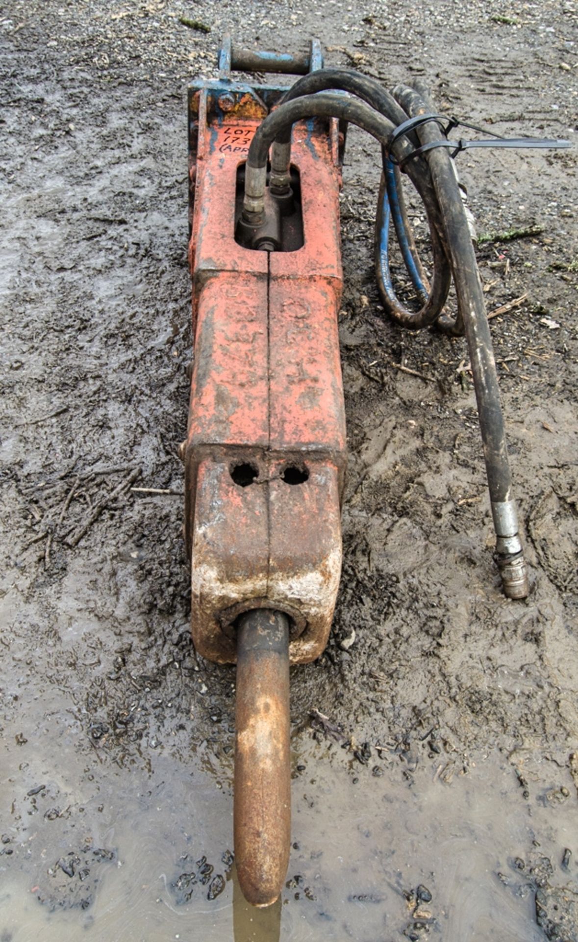 Indeco hydraulic breaker to suit excavator Pin diameter: 35mm Pin centres: 190mm Pin width: 140mm - Image 4 of 4