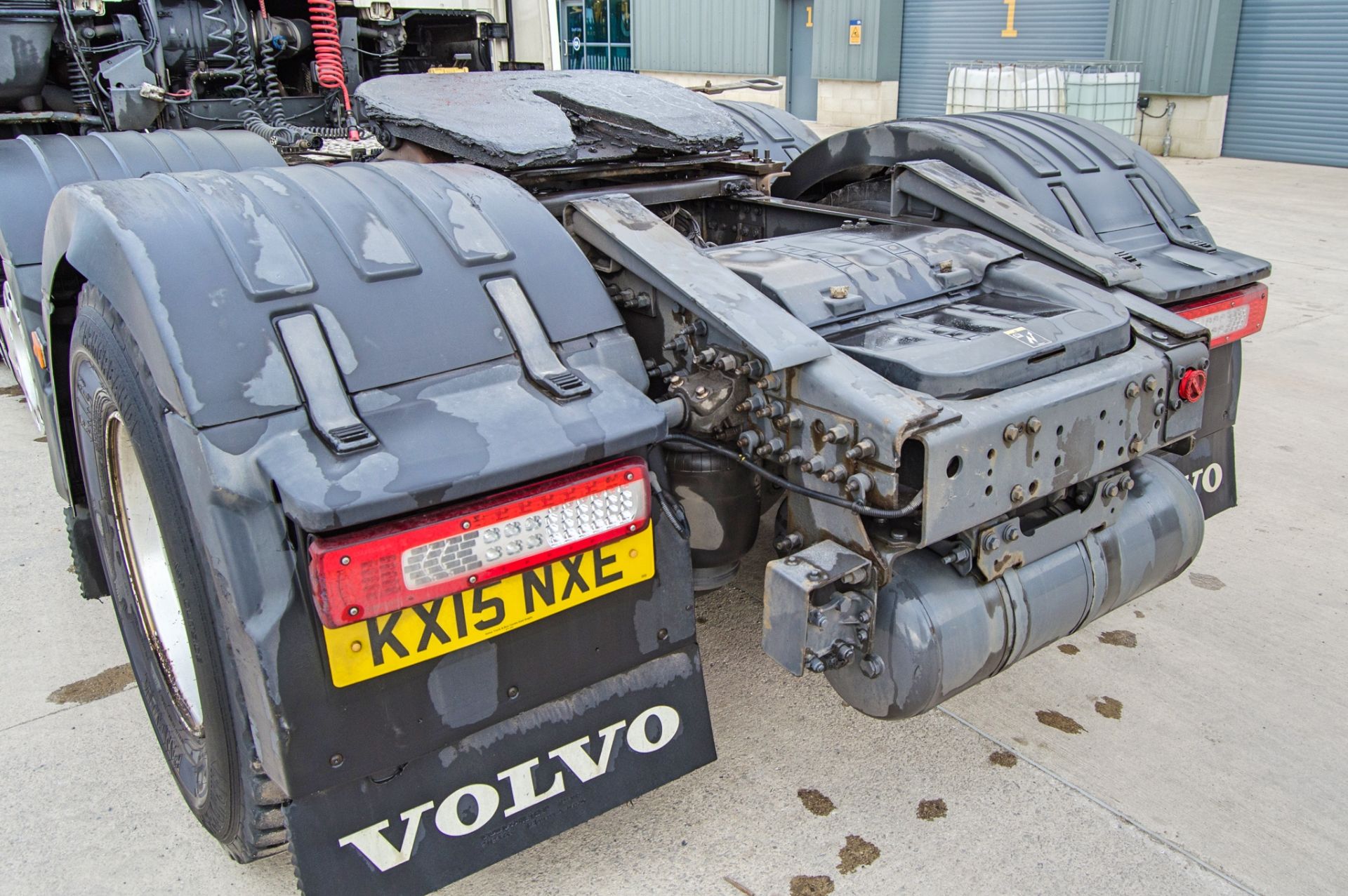 Volvo FH 6x2 tractor unit Registration Number: KX15 NXE Date of Registration: 10/04/2015 MOT - Bild 16 aus 38
