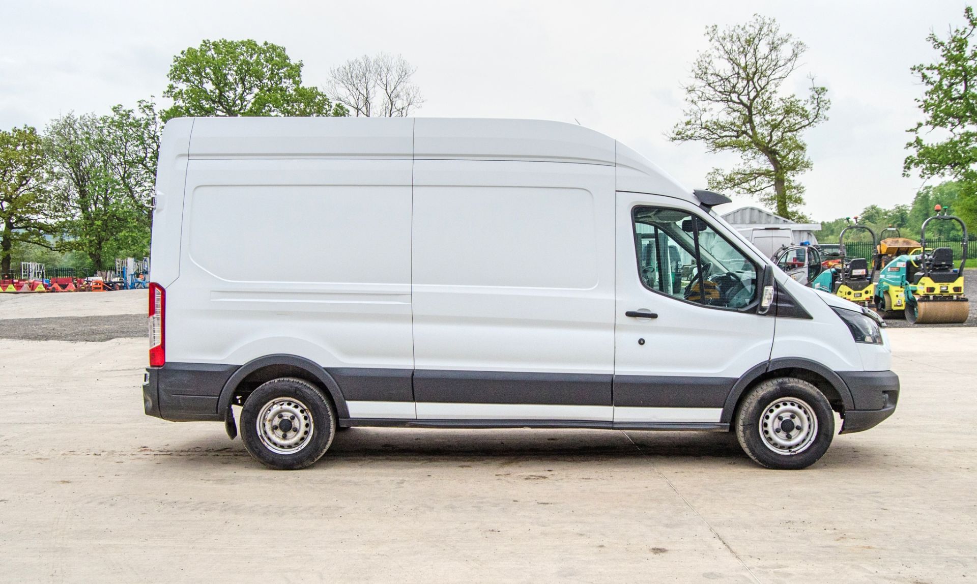 Ford Transit 350 Euro 6 MWB 6 speed manual panel van Registration Number: BJ68 FTP Date of - Image 8 of 30