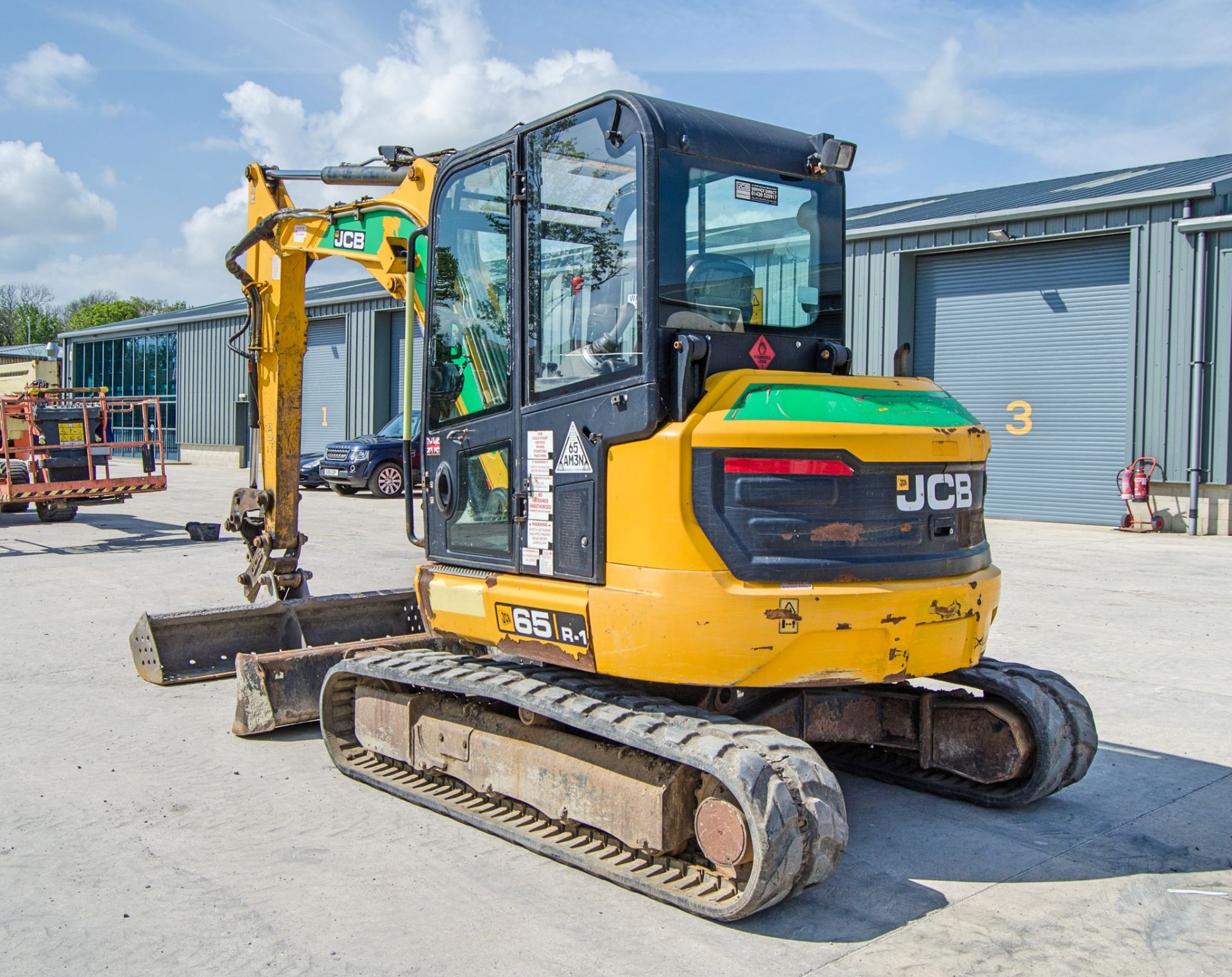 JCB 65R-1 6.5 tonne rubber tracked excavator Year: 2015 S/N: 1914100 Recorded Hours: 714 blade, - Image 4 of 24