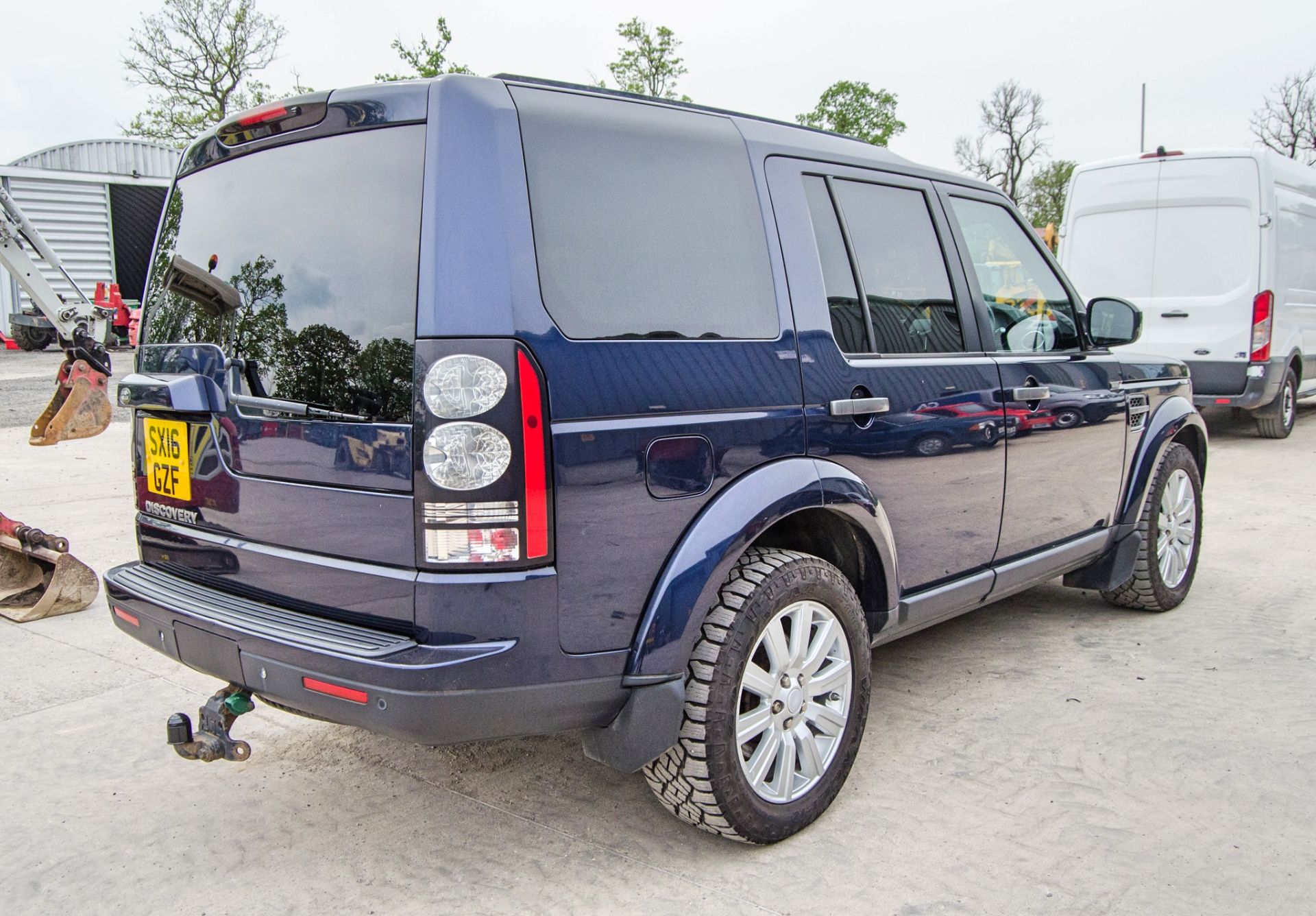 Land Rover Discovery 4 3.0 SDV6 SE Commercial auto 4 wheel drive utility vehicle  Registration - Image 3 of 39