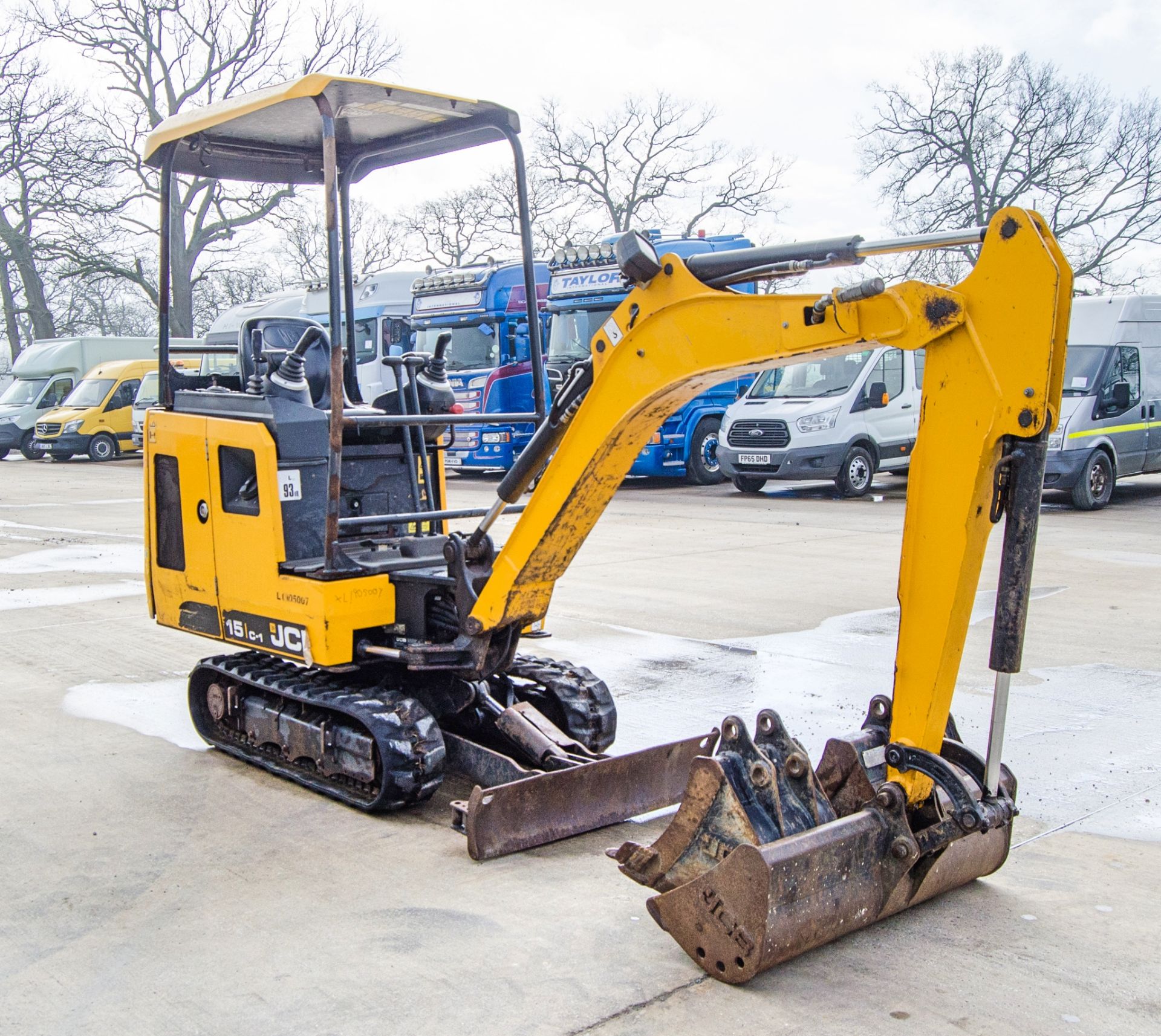 JCB 15C-1 1.5 tonne rubber tracked mini excavator Year: 2019 S/N: 2710077 Recorded Hours: 1709 - Image 2 of 24