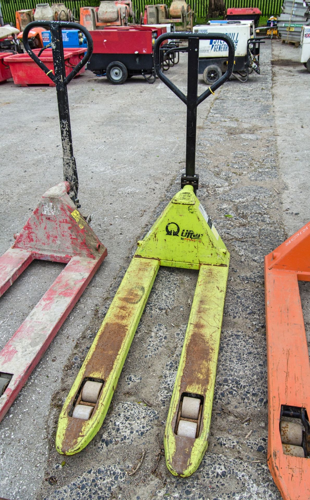 Pramac 2500kg hand hydraulic pallet truck M19085141