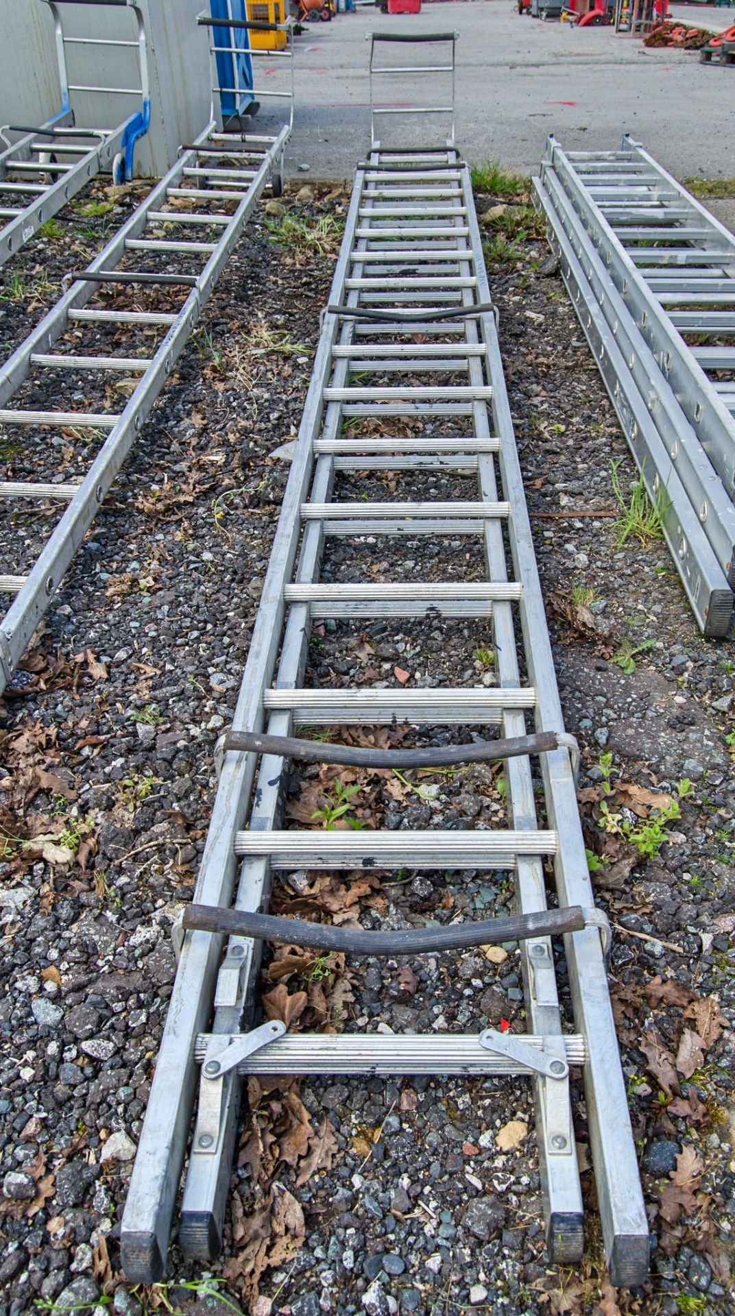 2 stage aluminium ladder 33711586